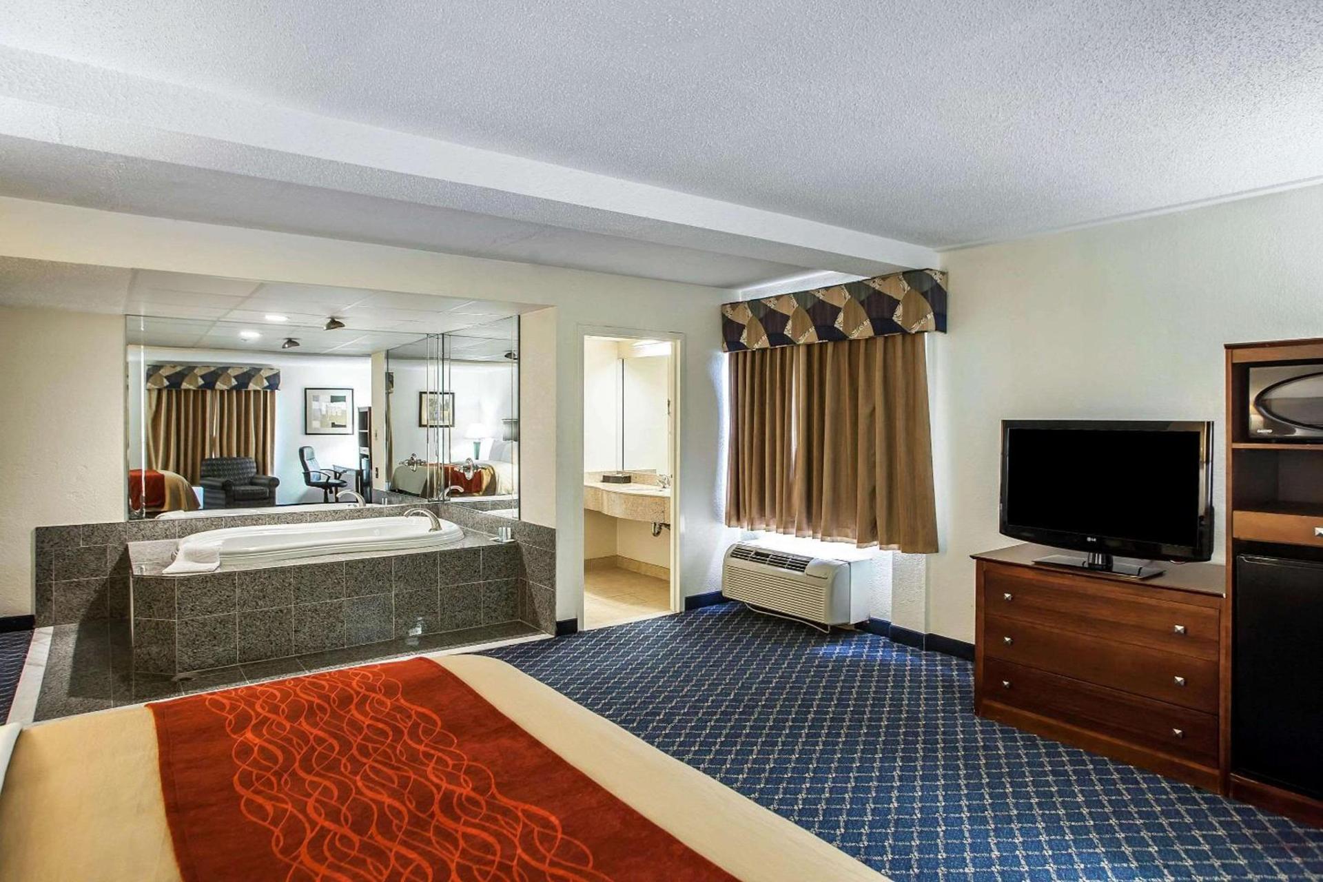 Comfort Inn Feasterville - Trevose photo 17