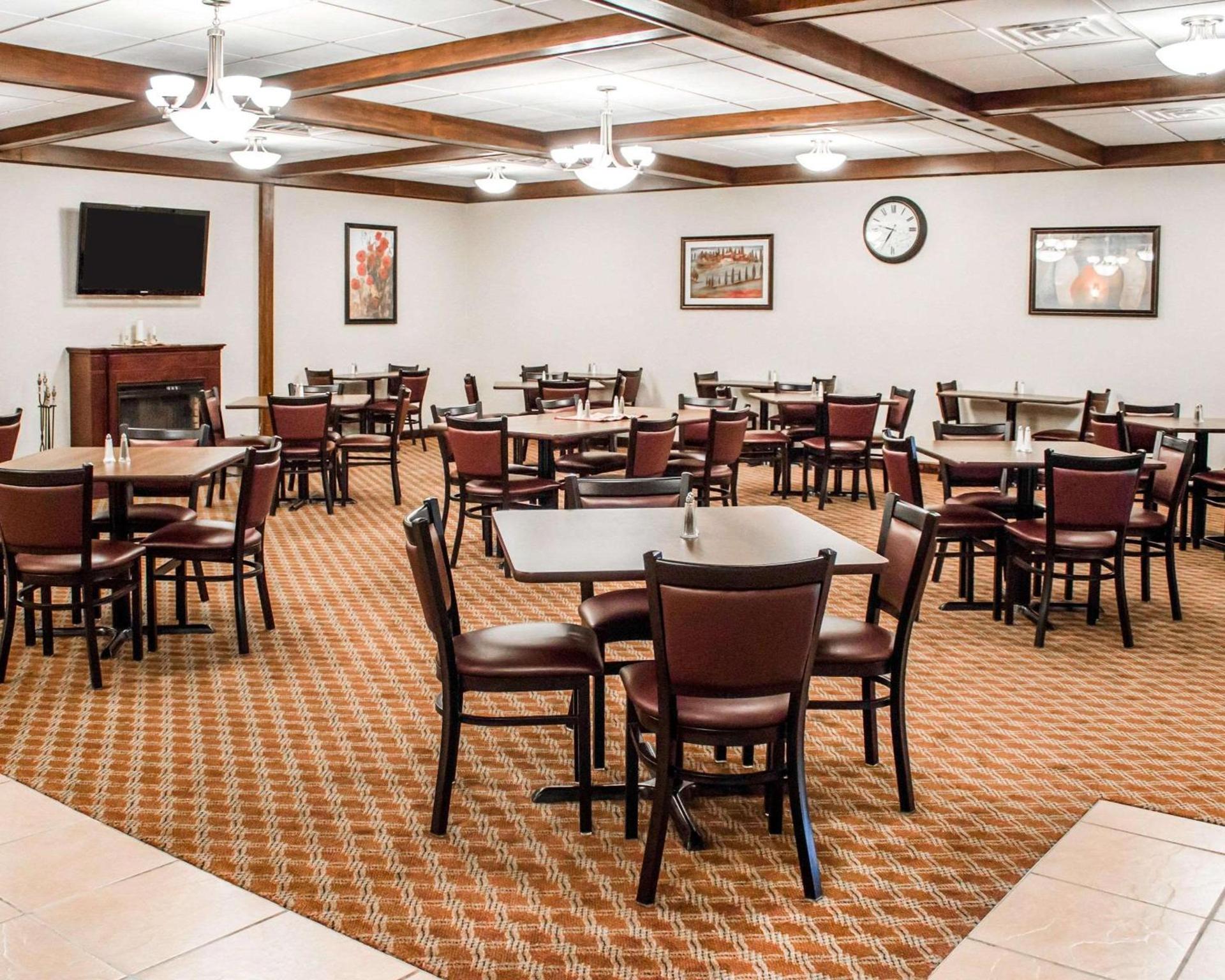 Quality Inn & Conference Center Franklin Downtown photo 28