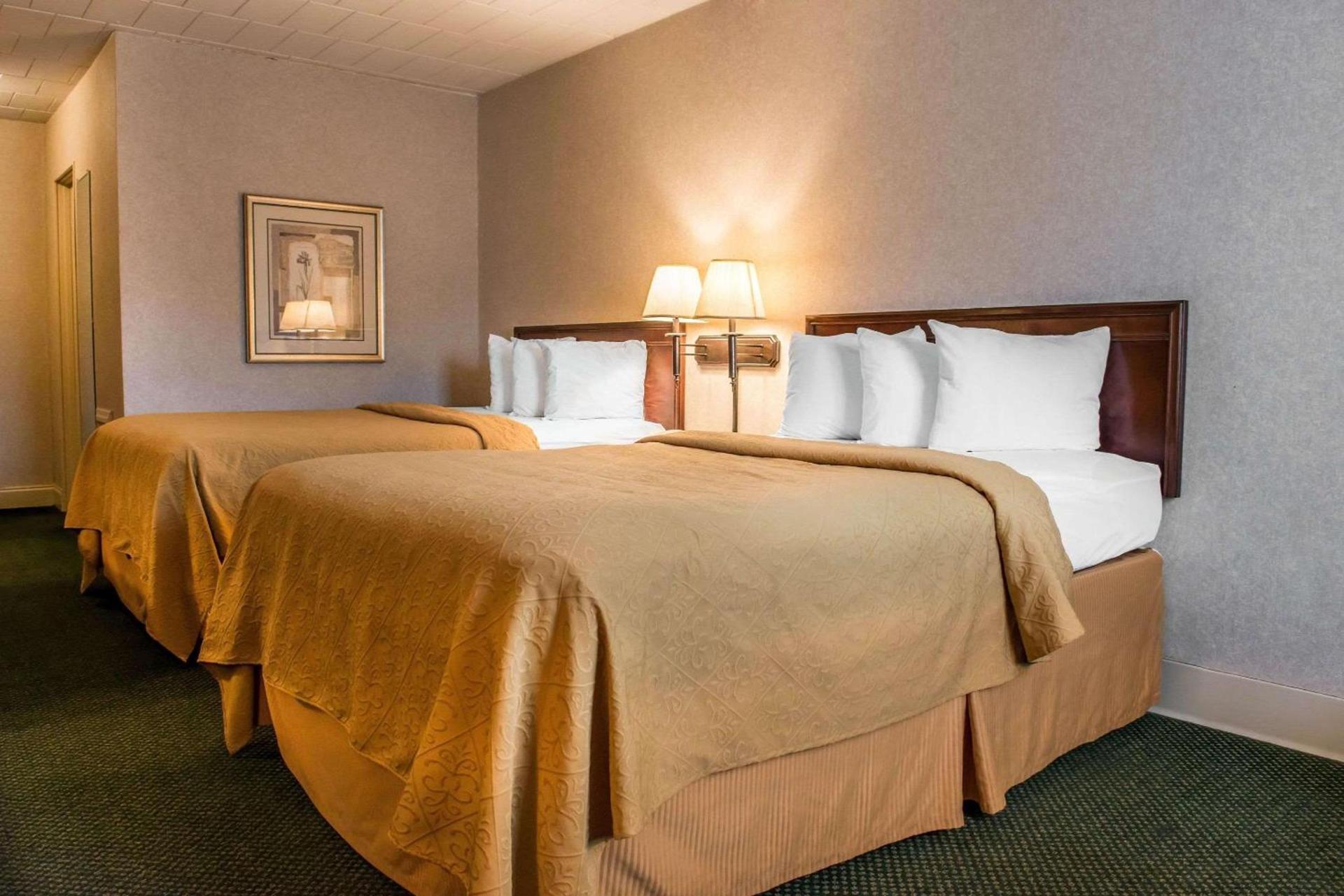 Quality Inn Pittsburgh Airport photo 14