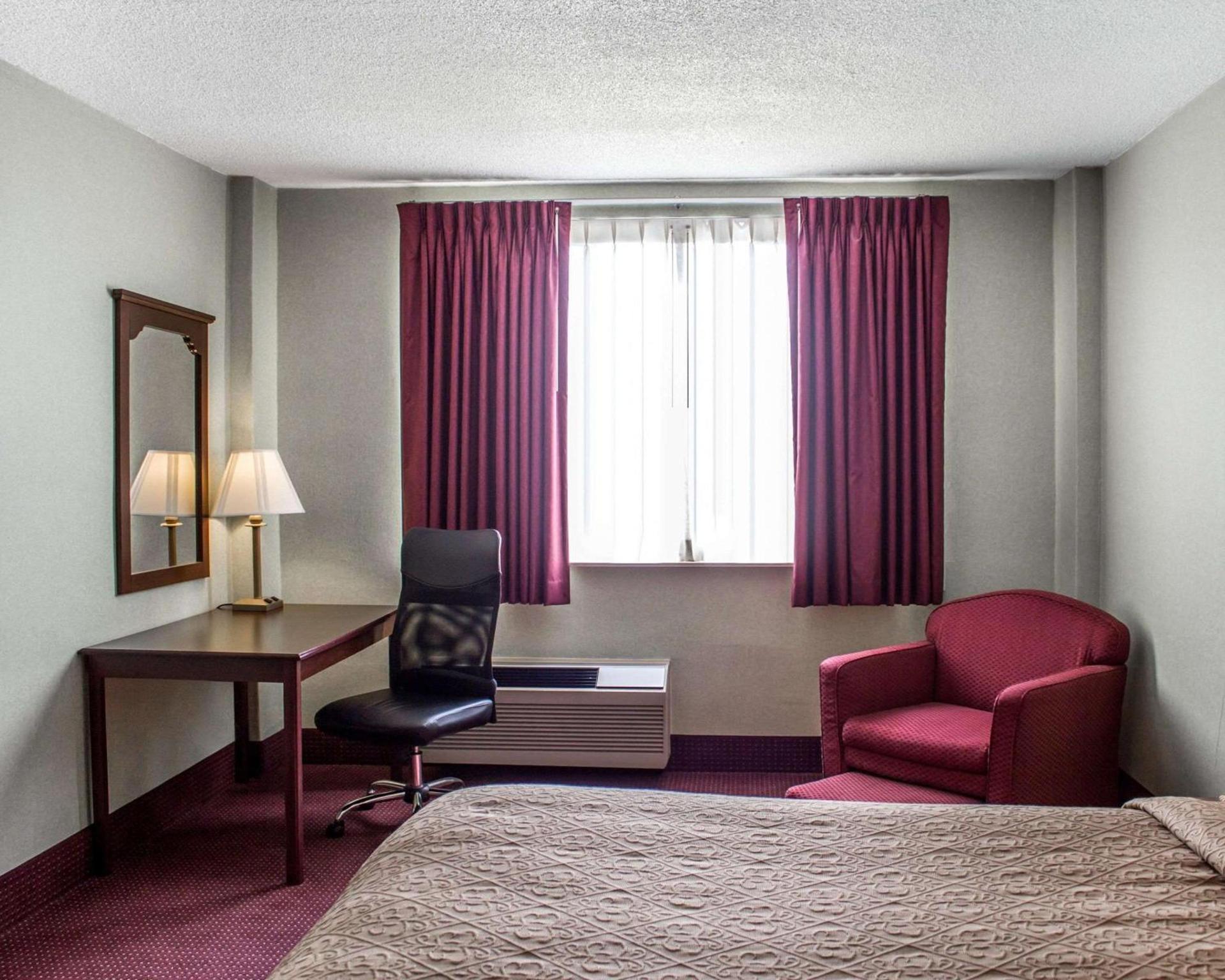 Quality Inn & Conference Center Franklin Downtown photo 36