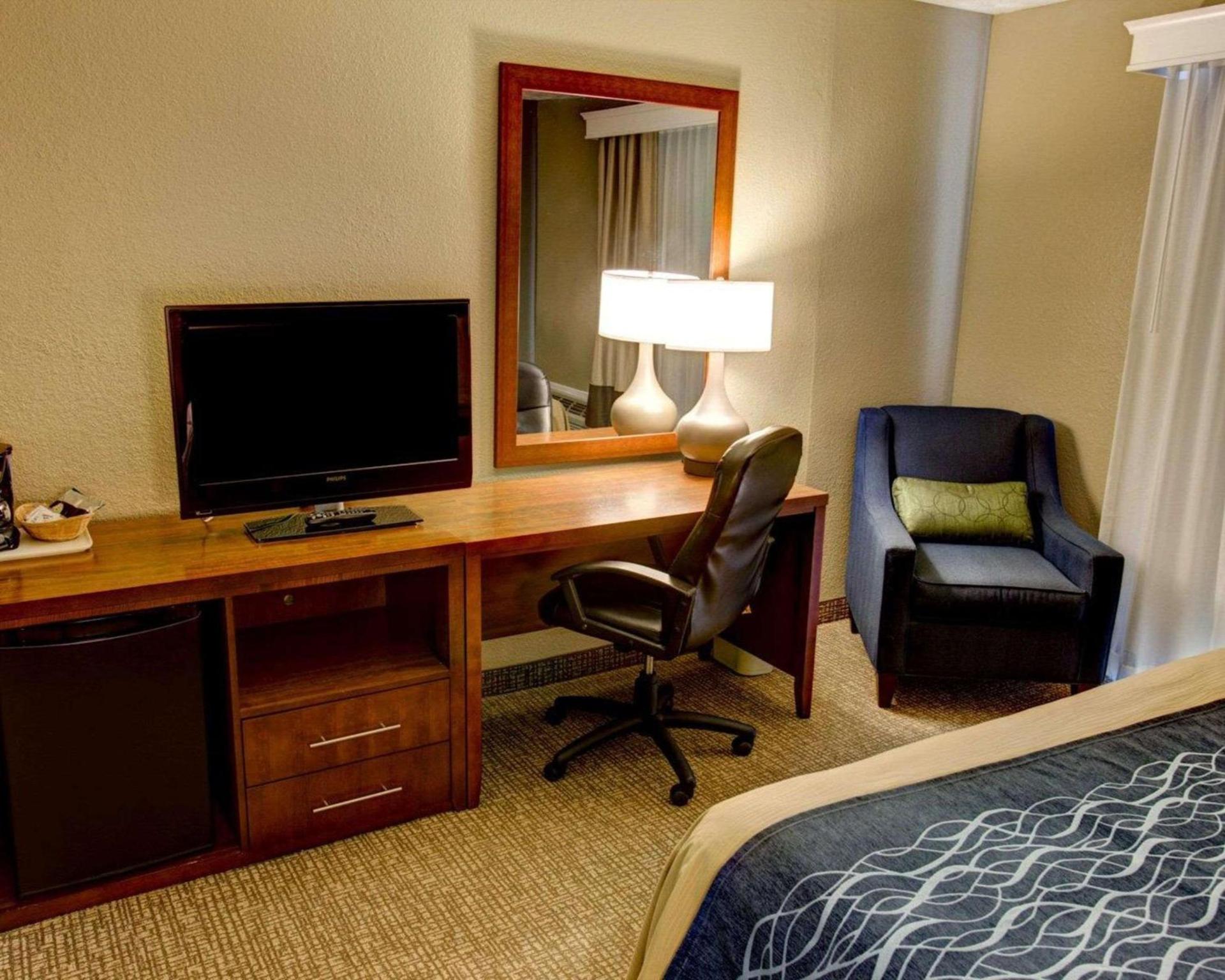 Comfort Inn Conference Center Pittsburgh Penn Hills photo 13