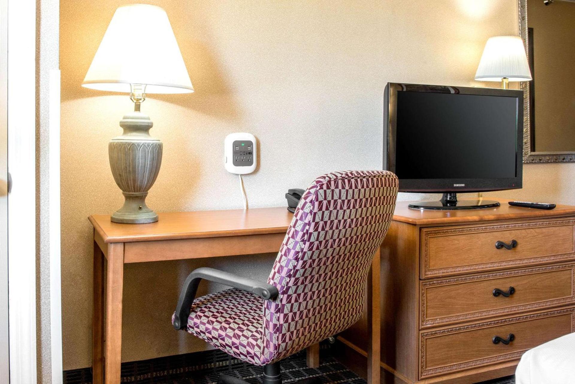 Quality Inn Meadville photo 4