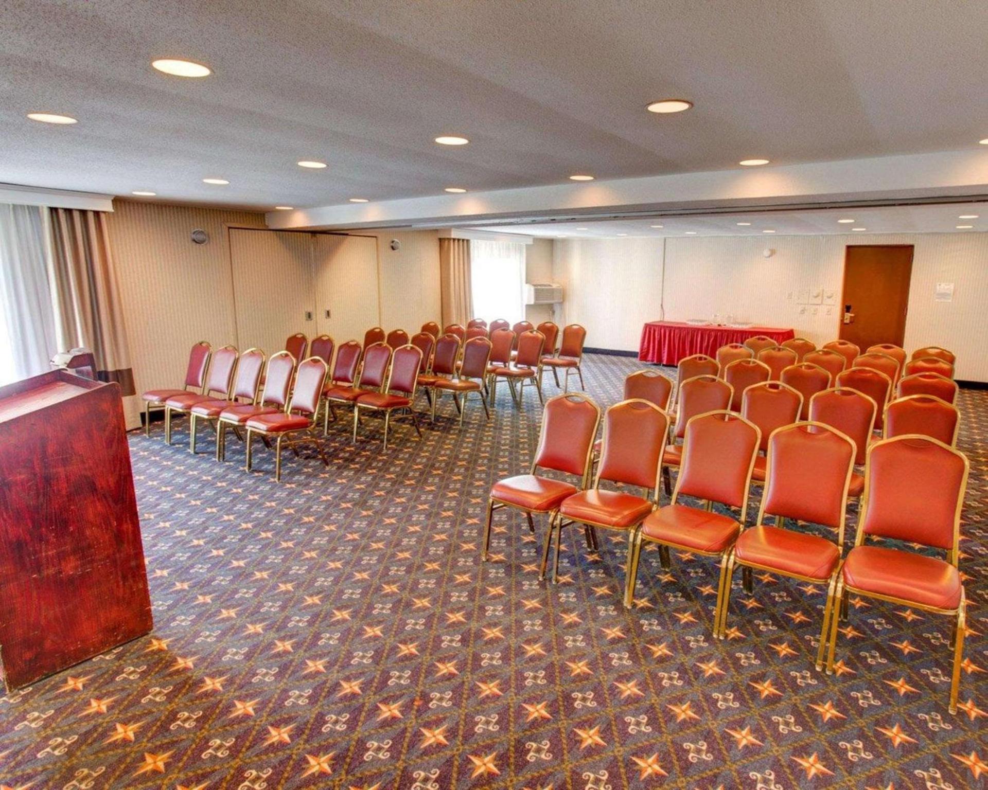Comfort Inn Conference Center Pittsburgh Penn Hills photo 24