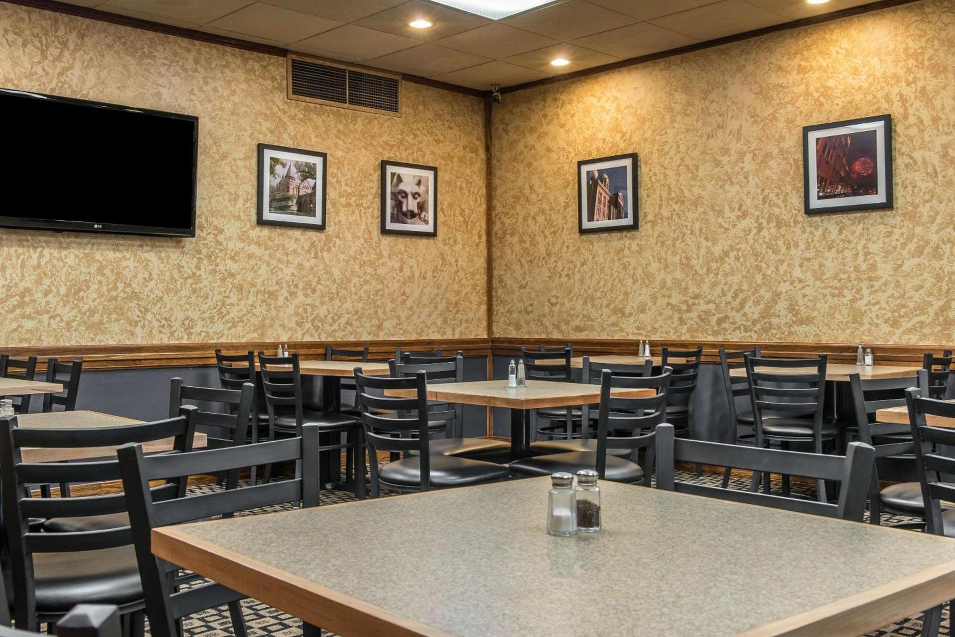 Quality Inn Hermitage South photo 24