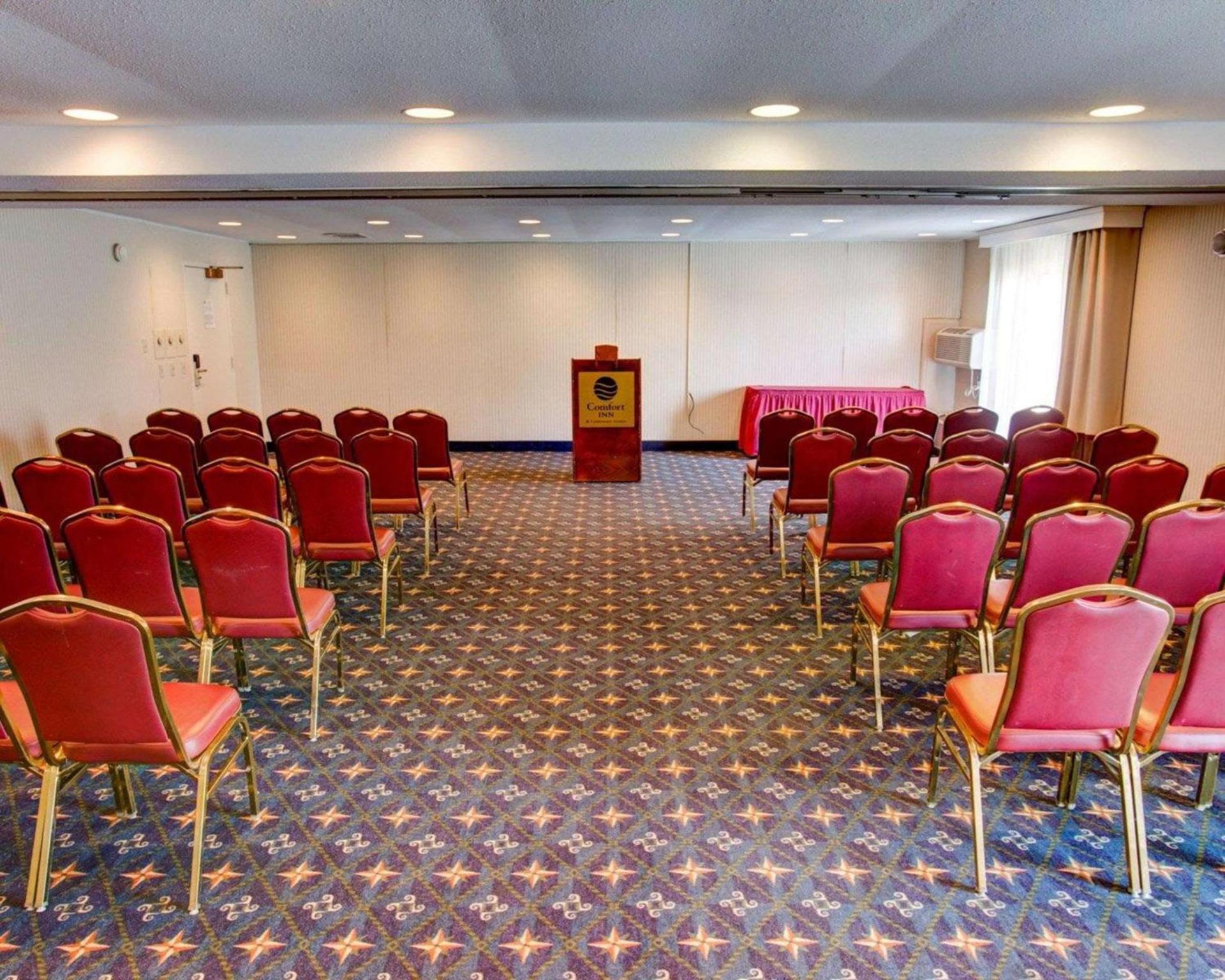 Comfort Inn Conference Center Pittsburgh Penn Hills photo 29