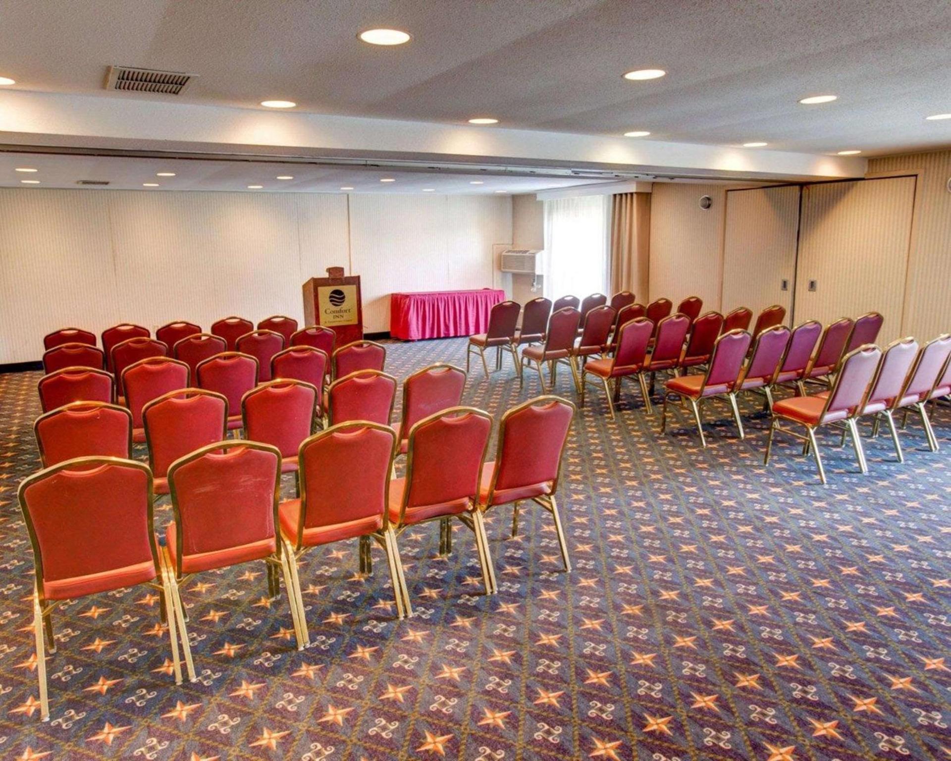 Comfort Inn Conference Center Pittsburgh Penn Hills photo 31