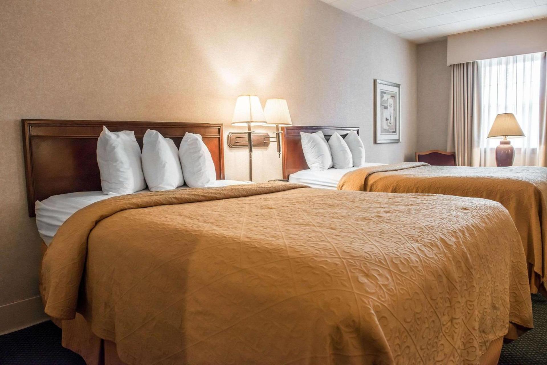 Quality Inn Pittsburgh Airport photo 6