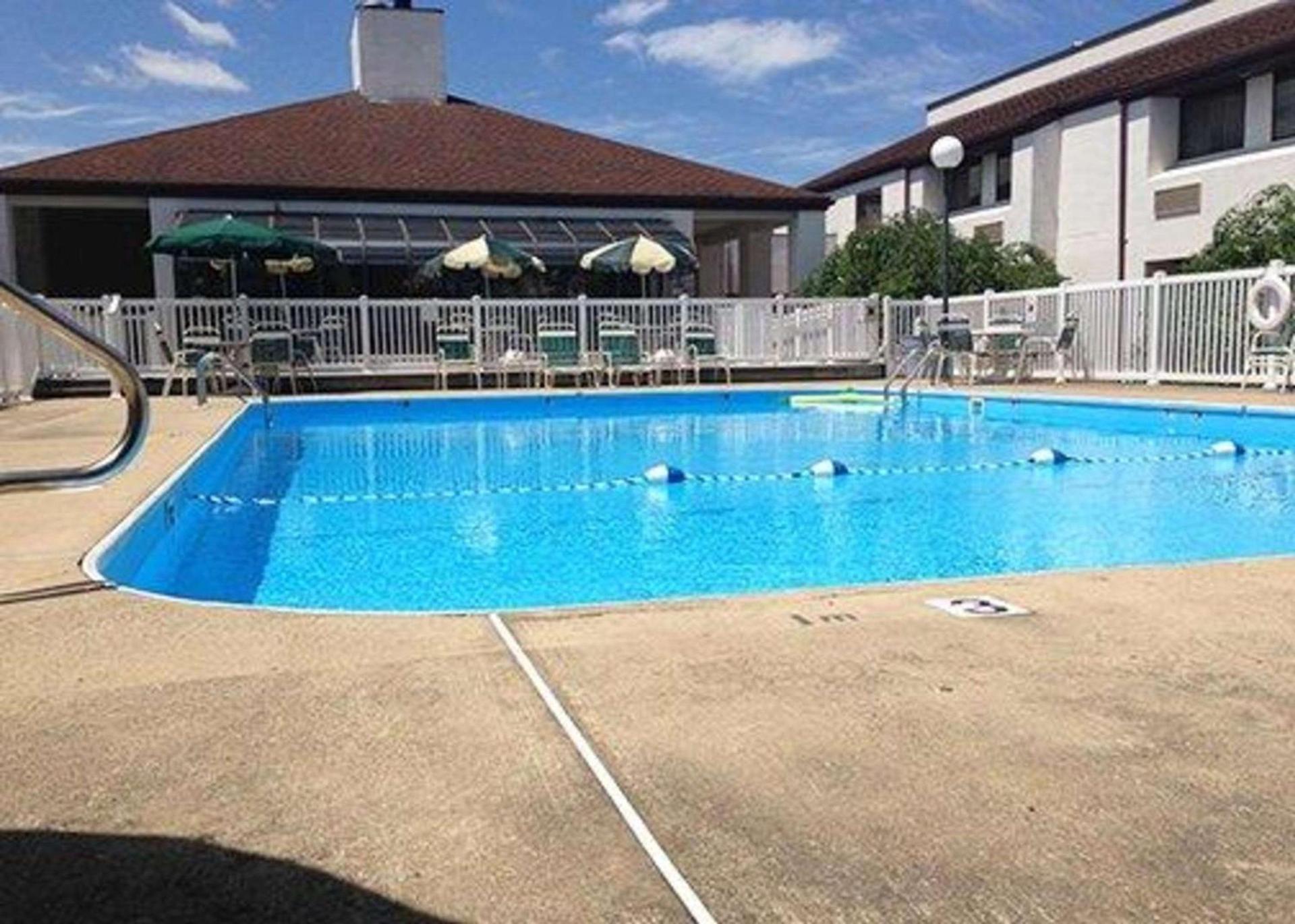 Quality Inn New Columbia-Lewisburg photo 12