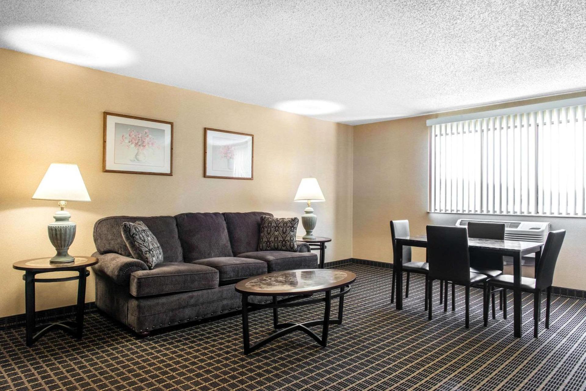 Quality Inn Meadville photo 10