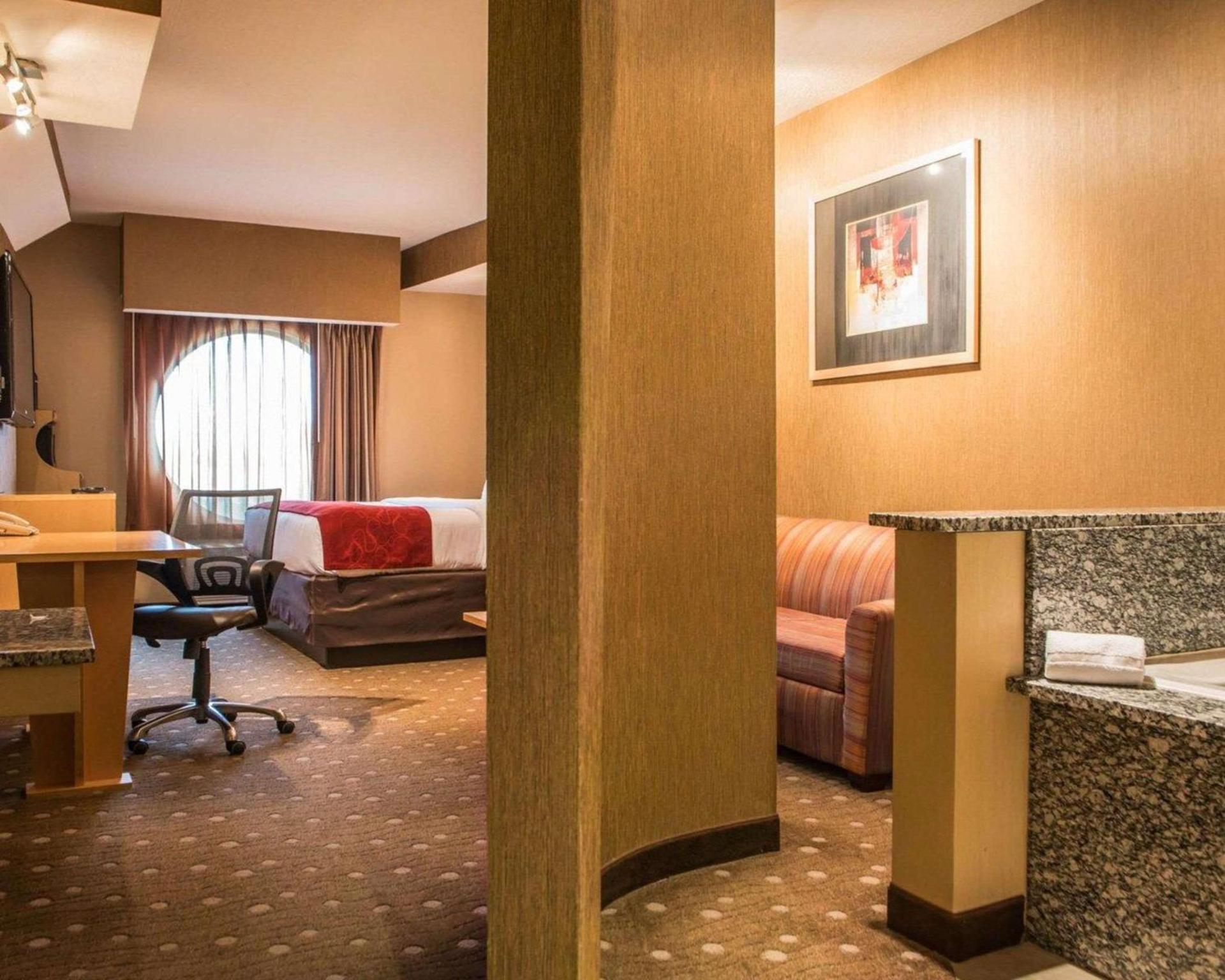 Comfort Suites Monroeville - Pittsburgh East photo 15