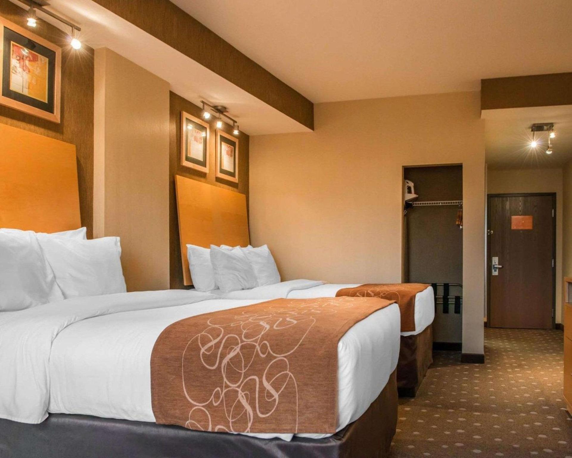 Comfort Suites Monroeville - Pittsburgh East photo 17