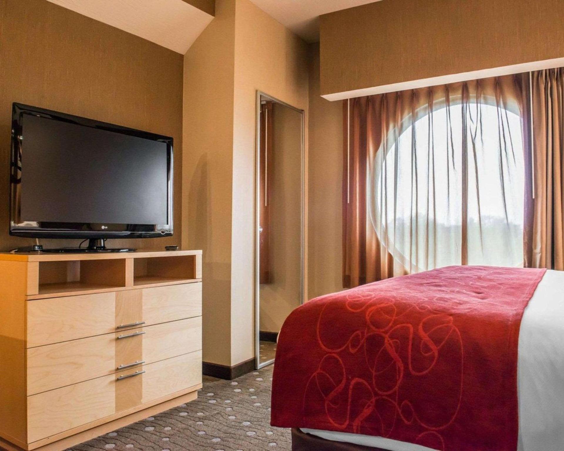 Comfort Suites Monroeville - Pittsburgh East photo 19