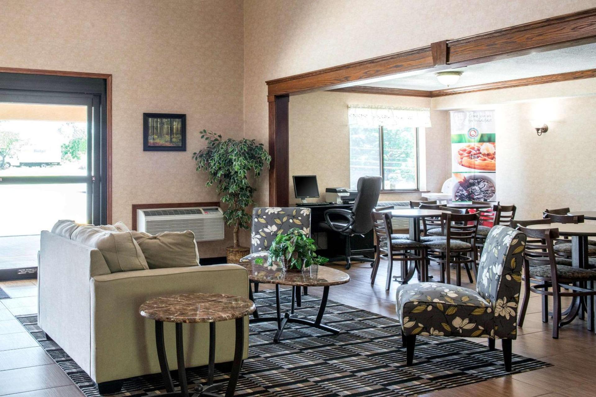 Quality Inn Meadville photo 14