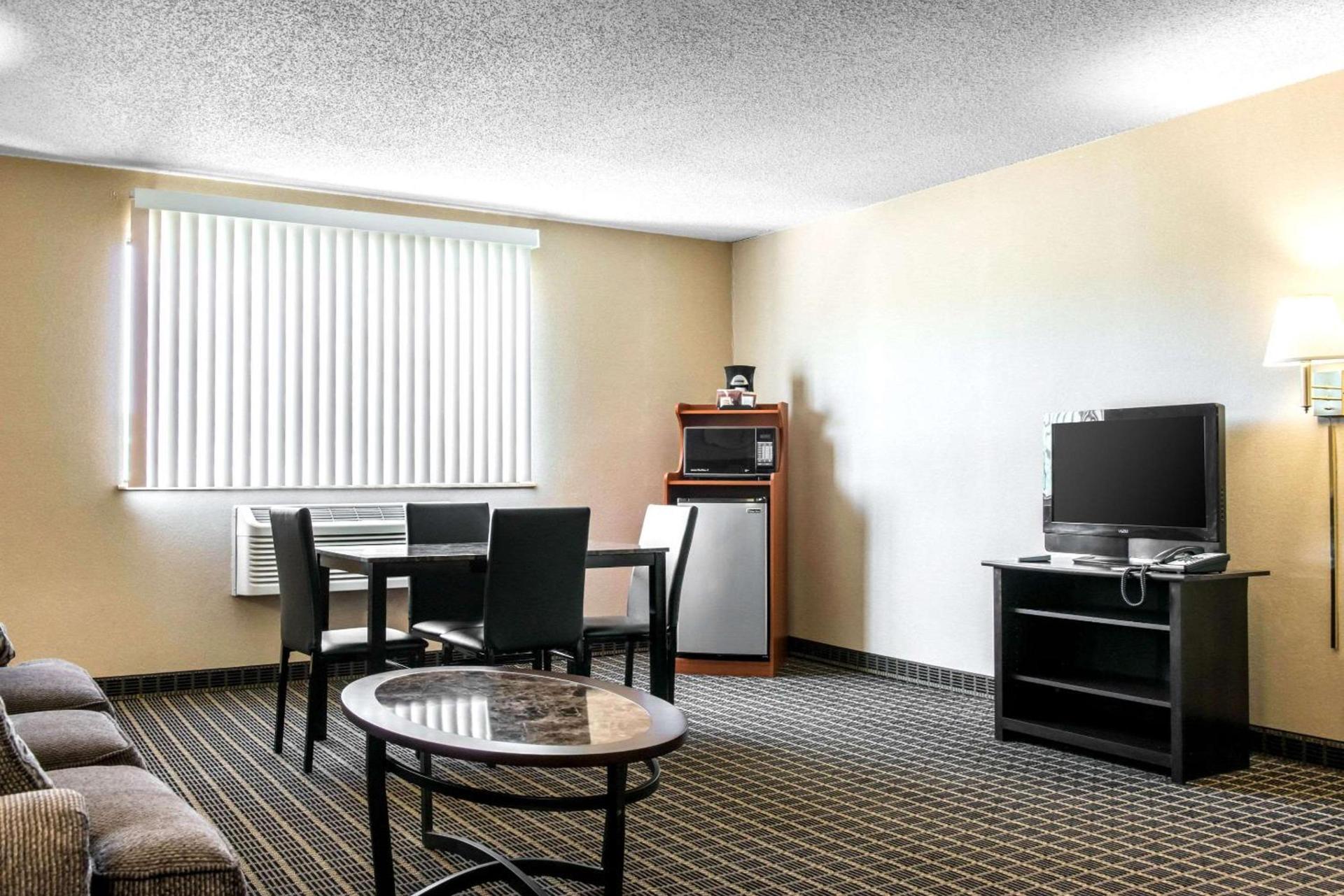 Quality Inn Meadville photo 15
