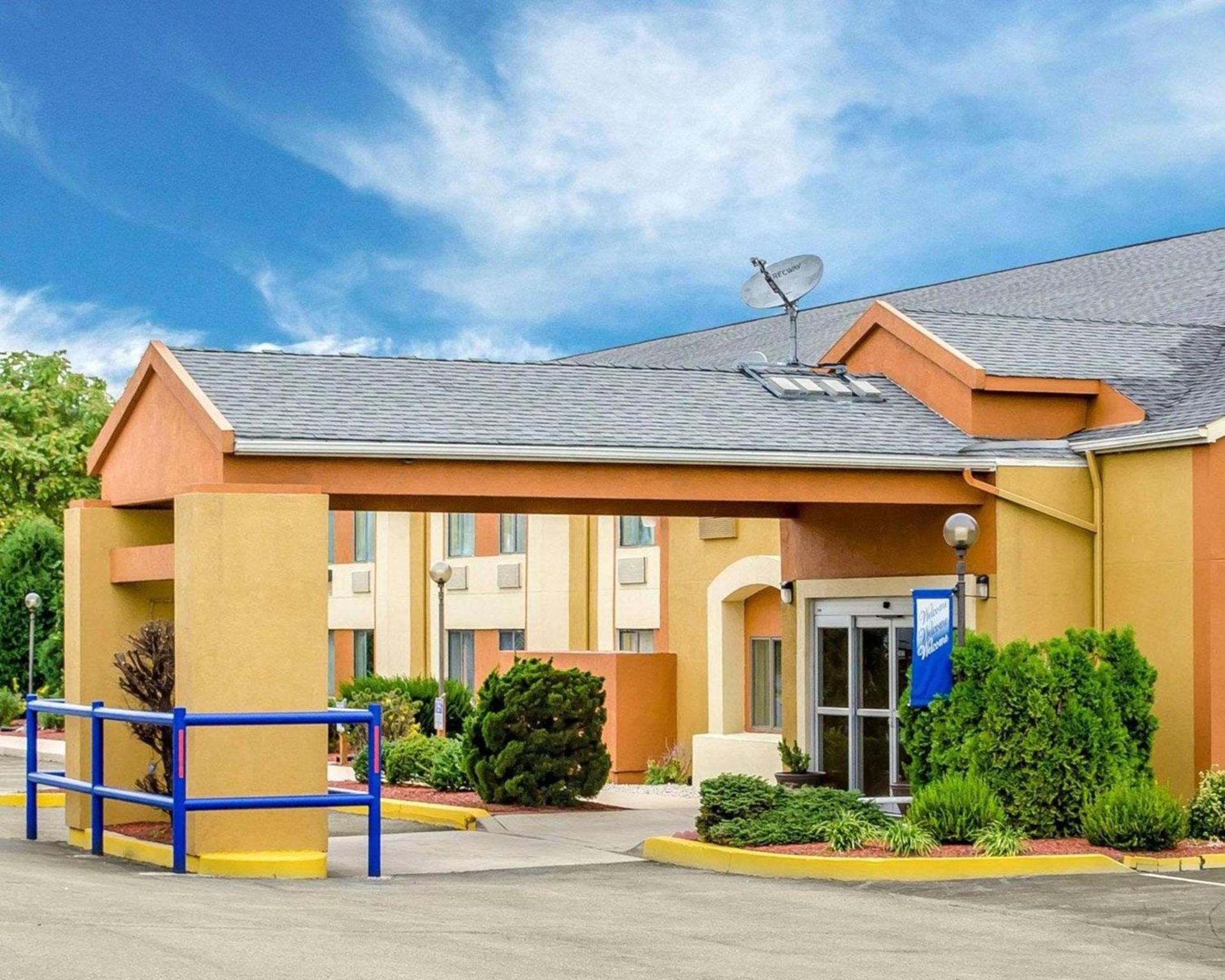 Econo Lodge Harrisburg - Hershey North photo 2