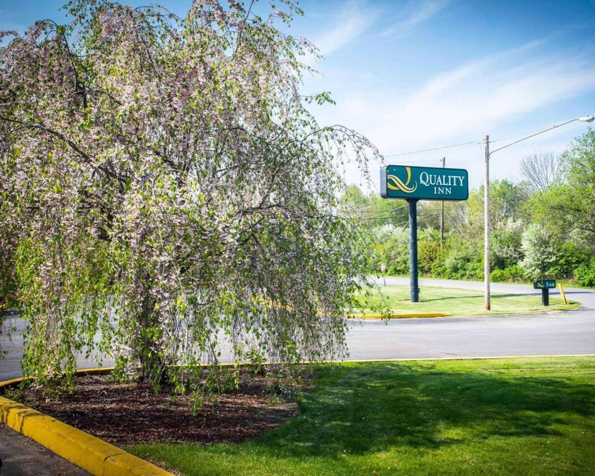 Quality Inn New Columbia-Lewisburg photo 2