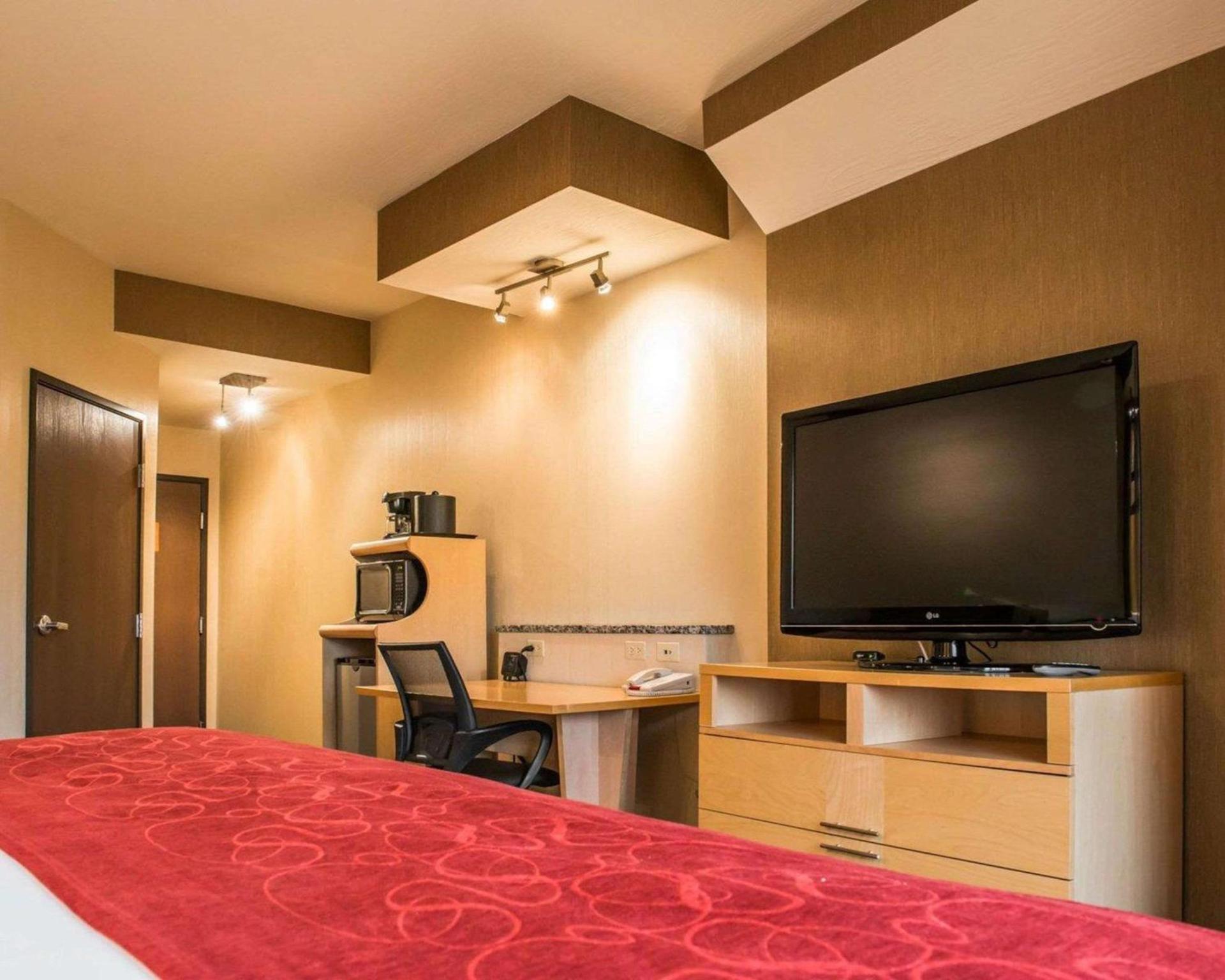 Comfort Suites Monroeville - Pittsburgh East photo 28