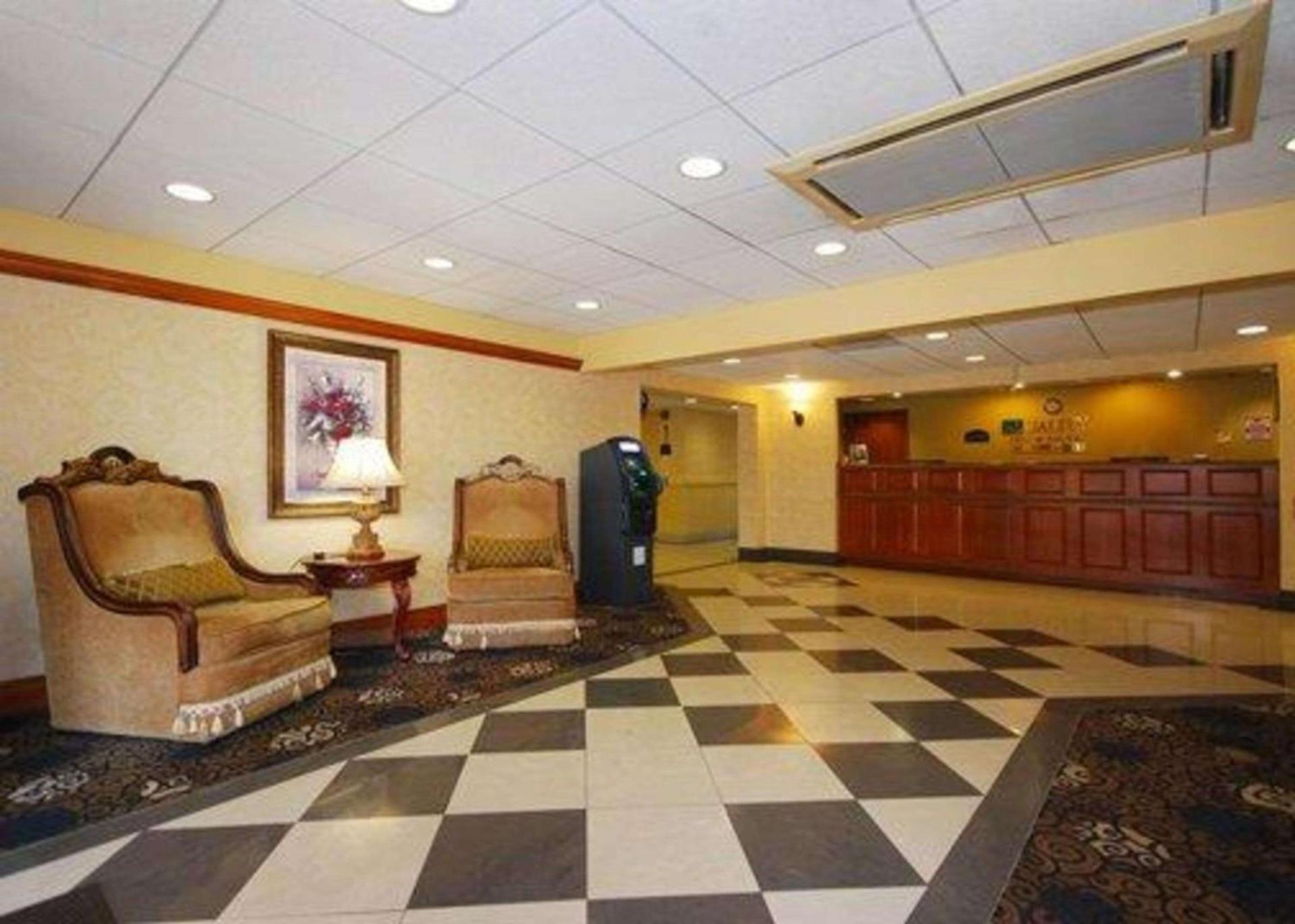 Quality Inn & Suites Bensalem photo 25