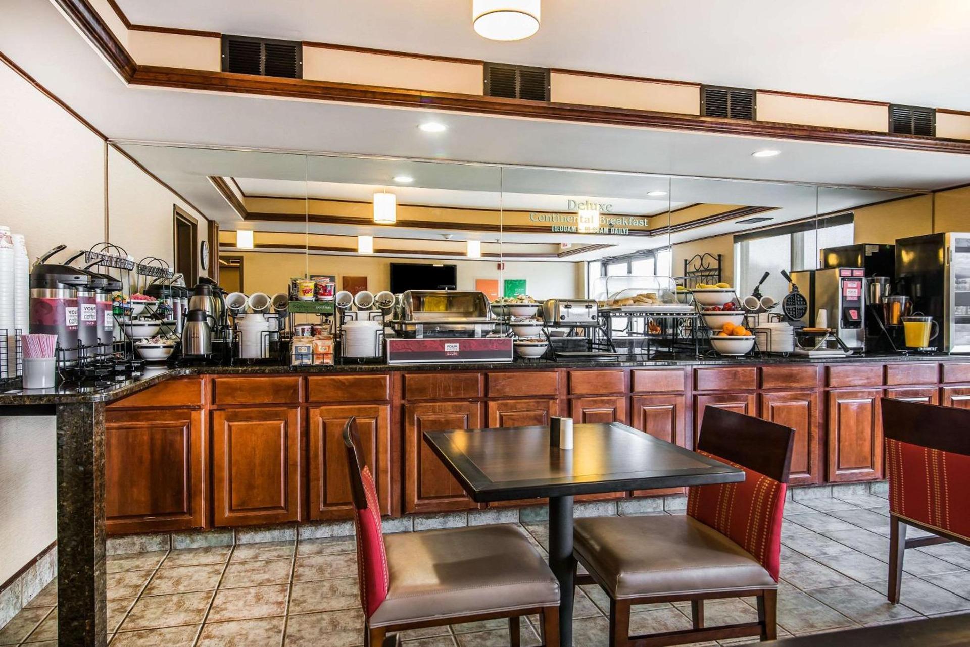 Quality Inn & Suites Towanda photo 2