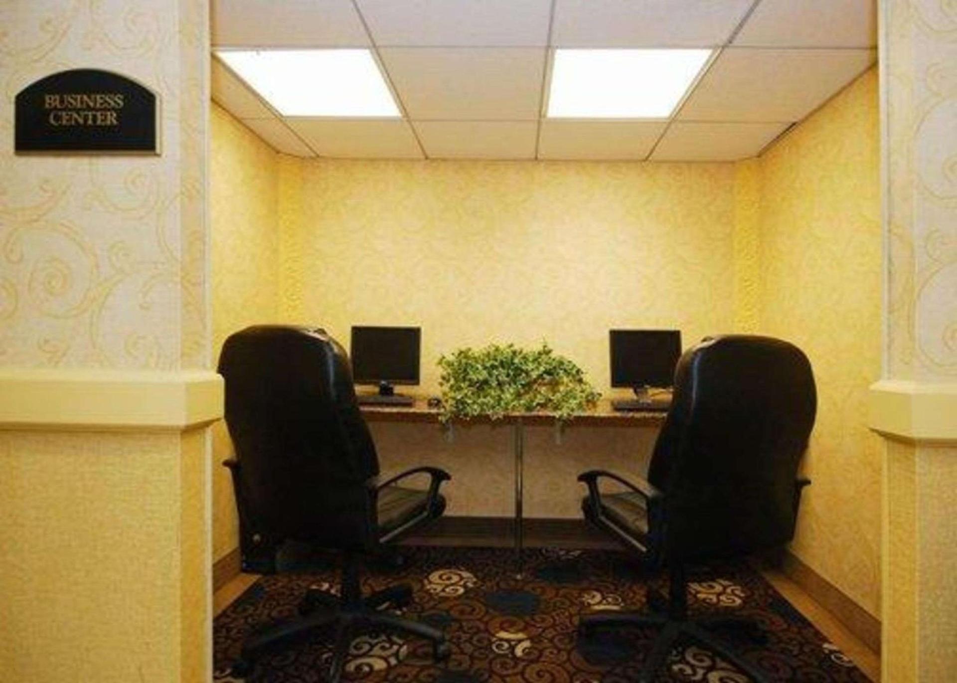 Quality Inn & Suites Bensalem photo 15