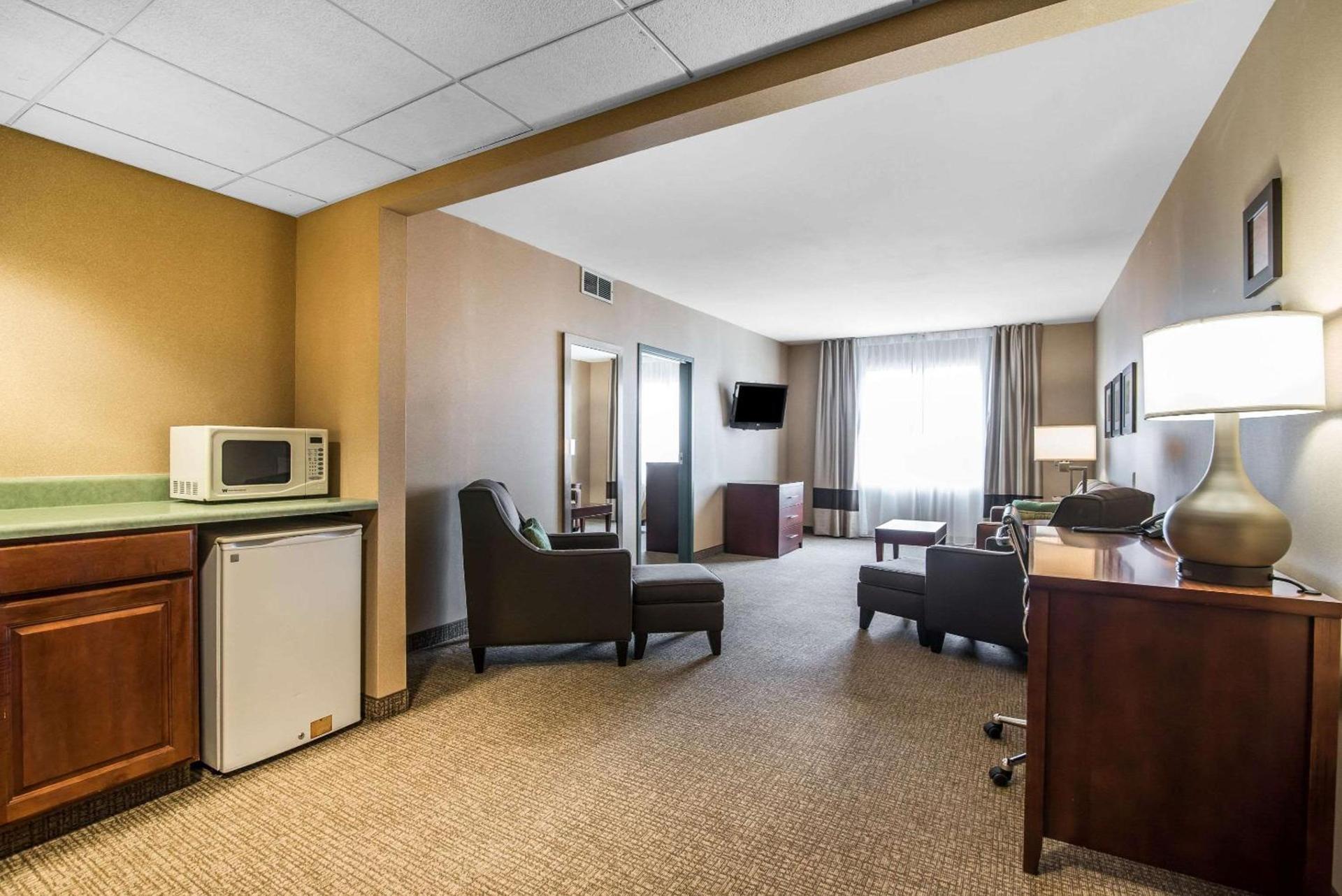 Quality Inn & Suites Towanda photo 8