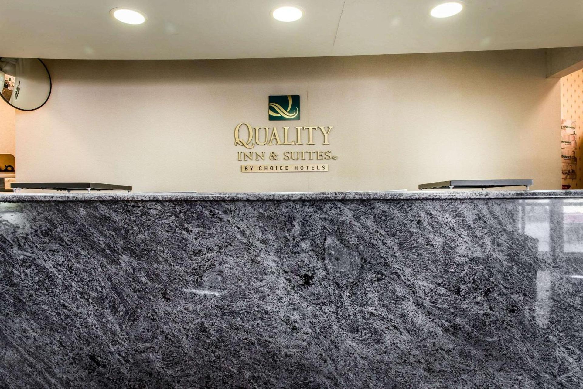 Quality Inn & Suites Fairview - Erie photo 3