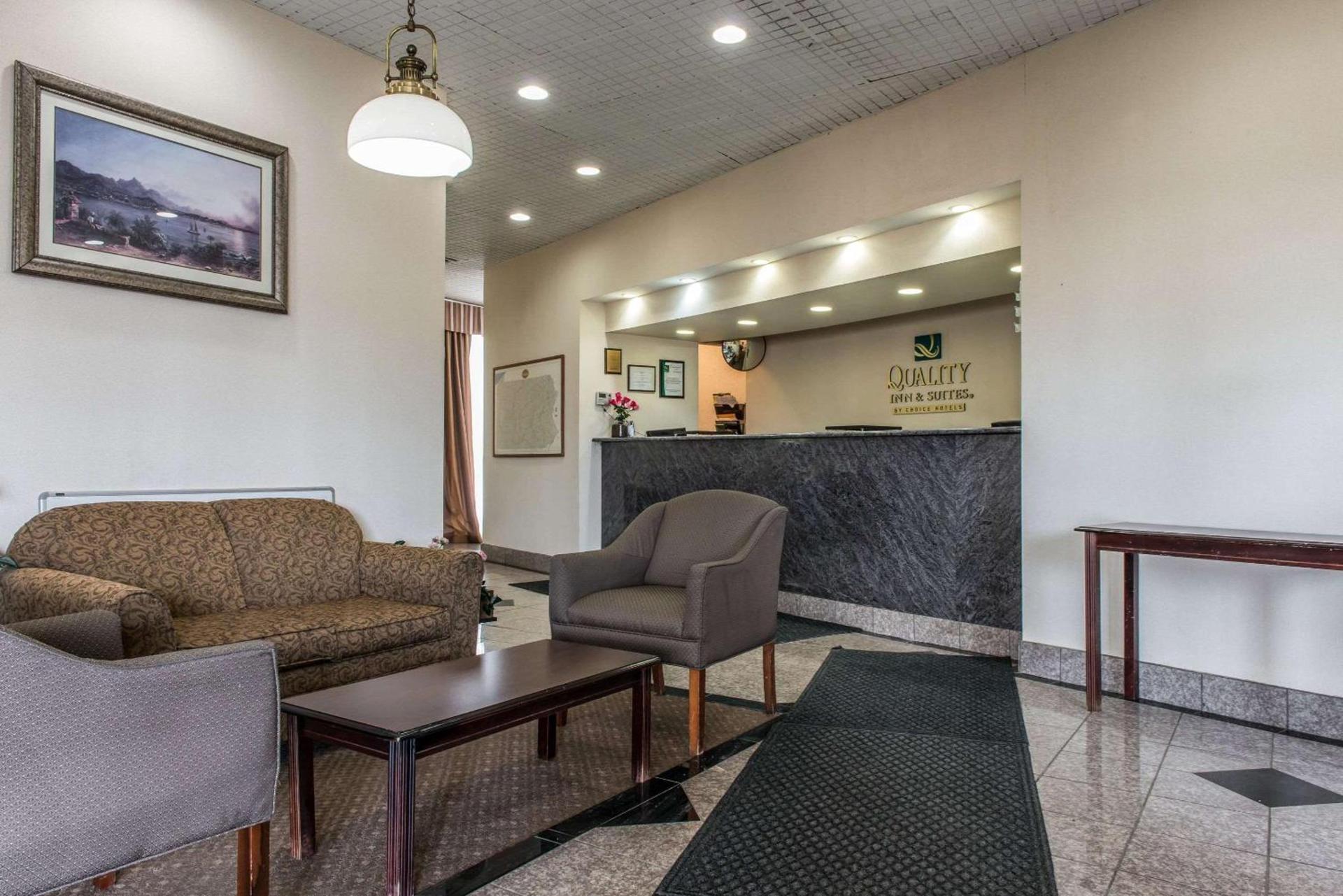 Quality Inn & Suites Fairview - Erie photo 5