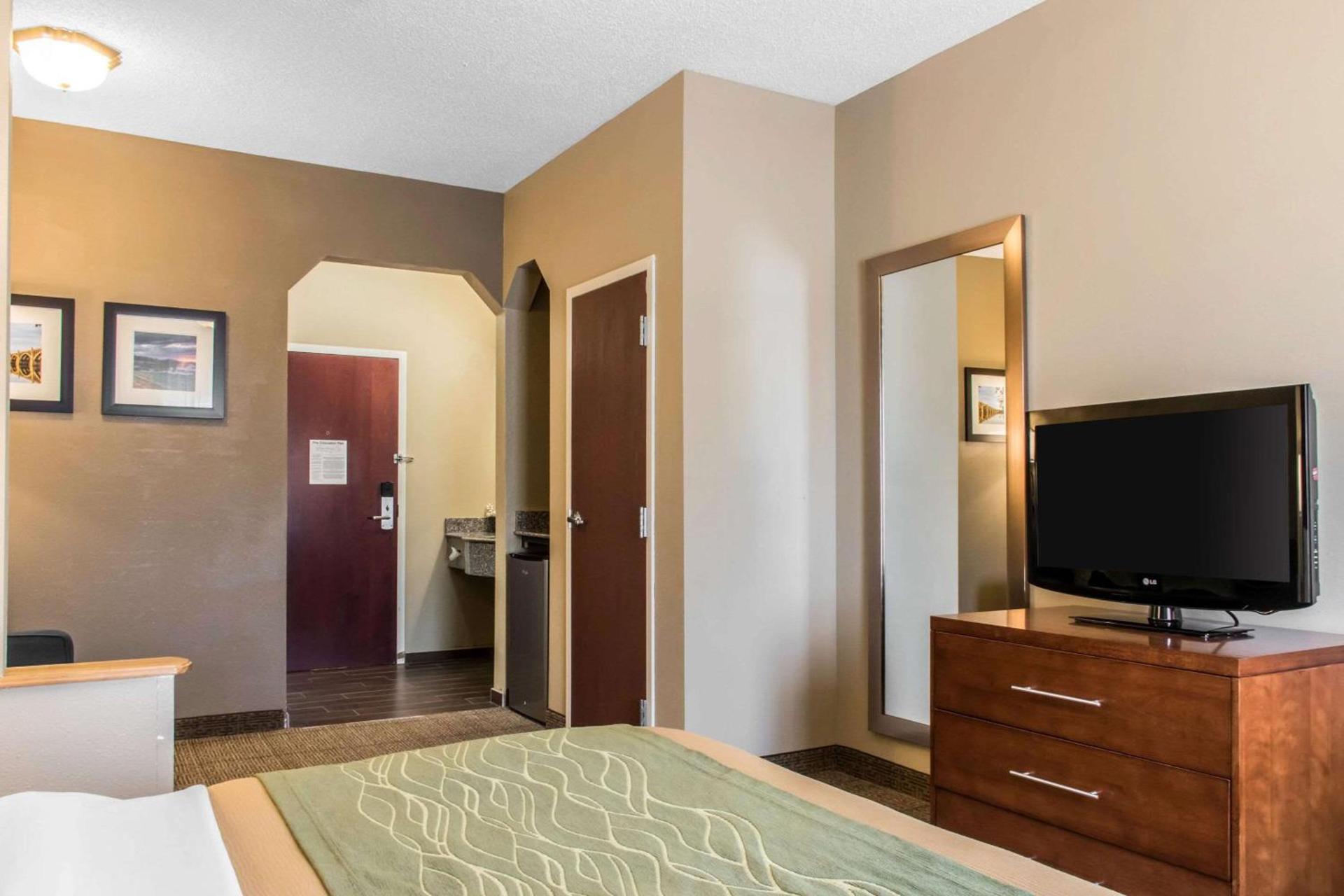 Comfort Inn Lancaster County photo 8