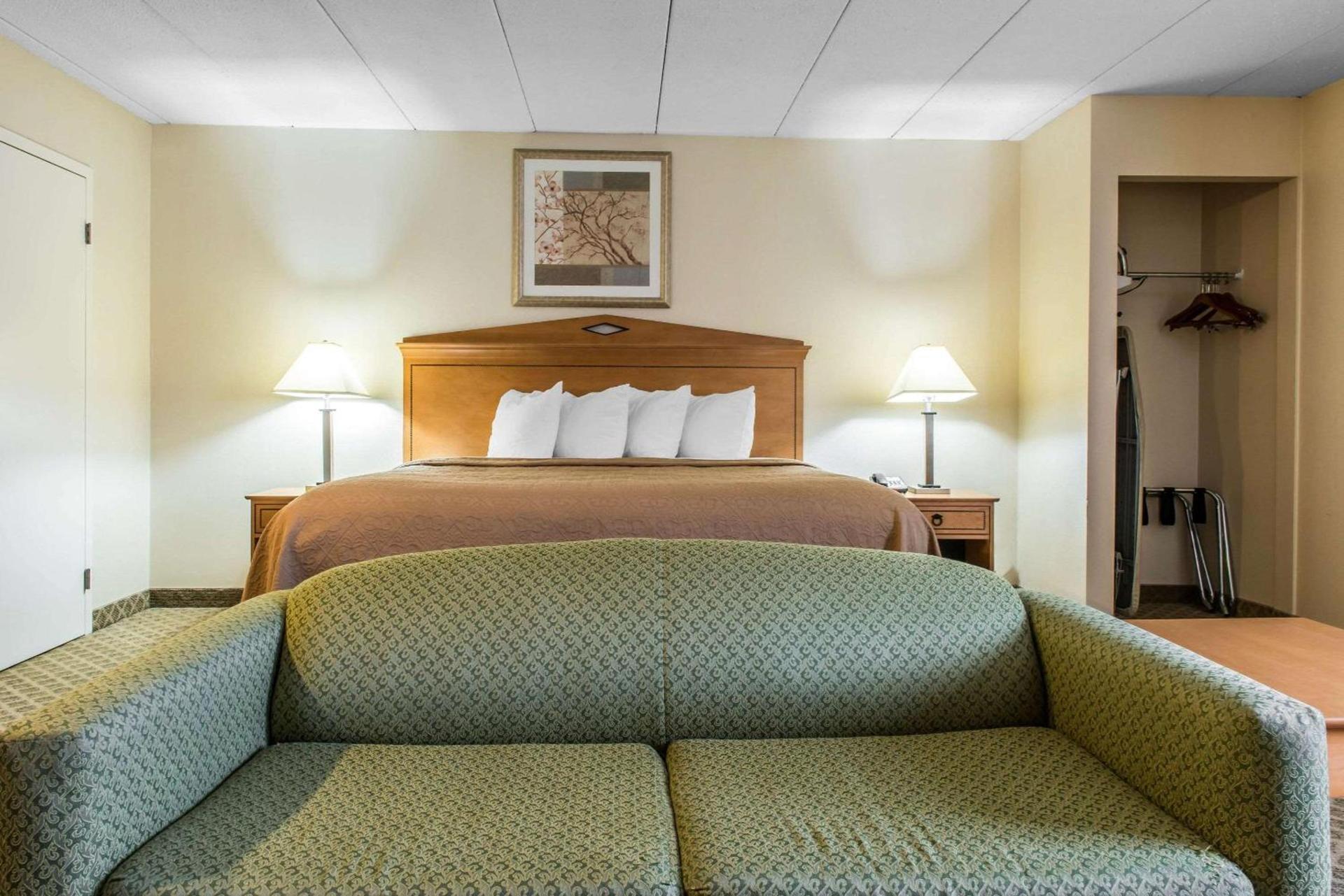 Quality Inn & Suites Fairview - Erie photo 17