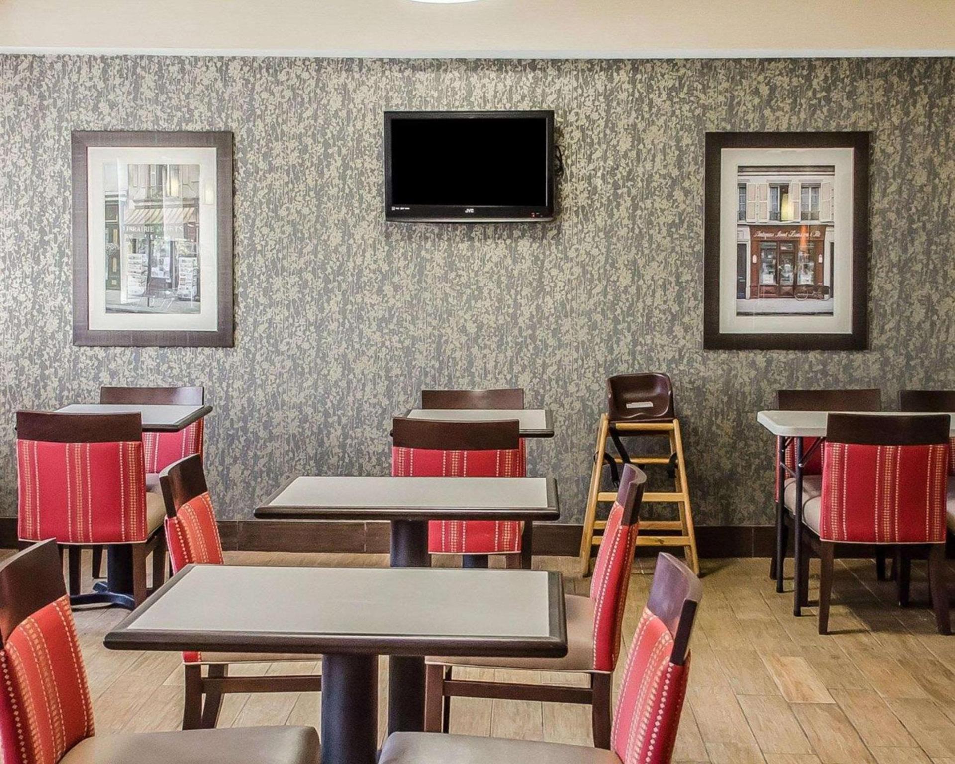Jonestown Inn photo 9