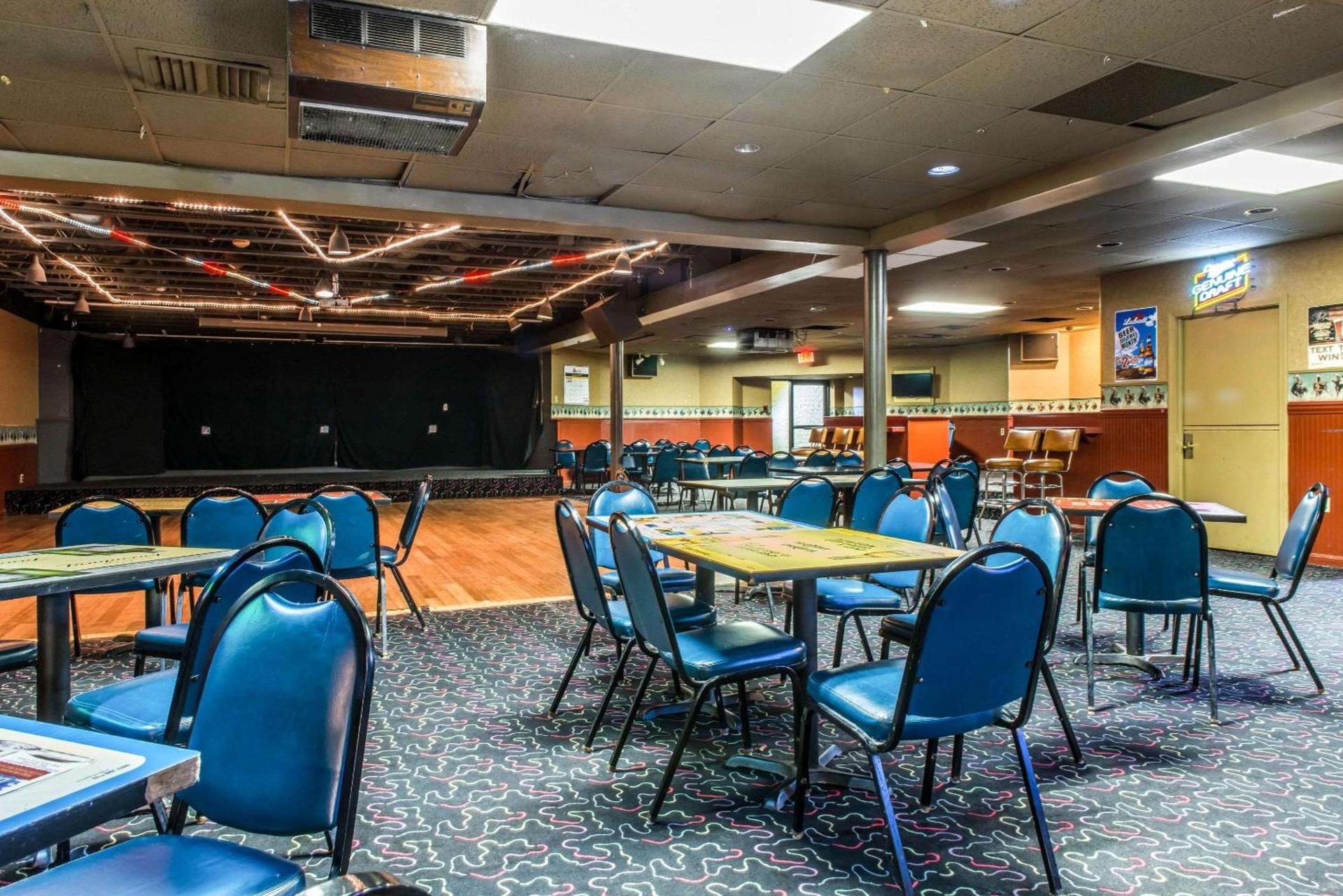 Quality Inn & Suites Fairview - Erie photo 31
