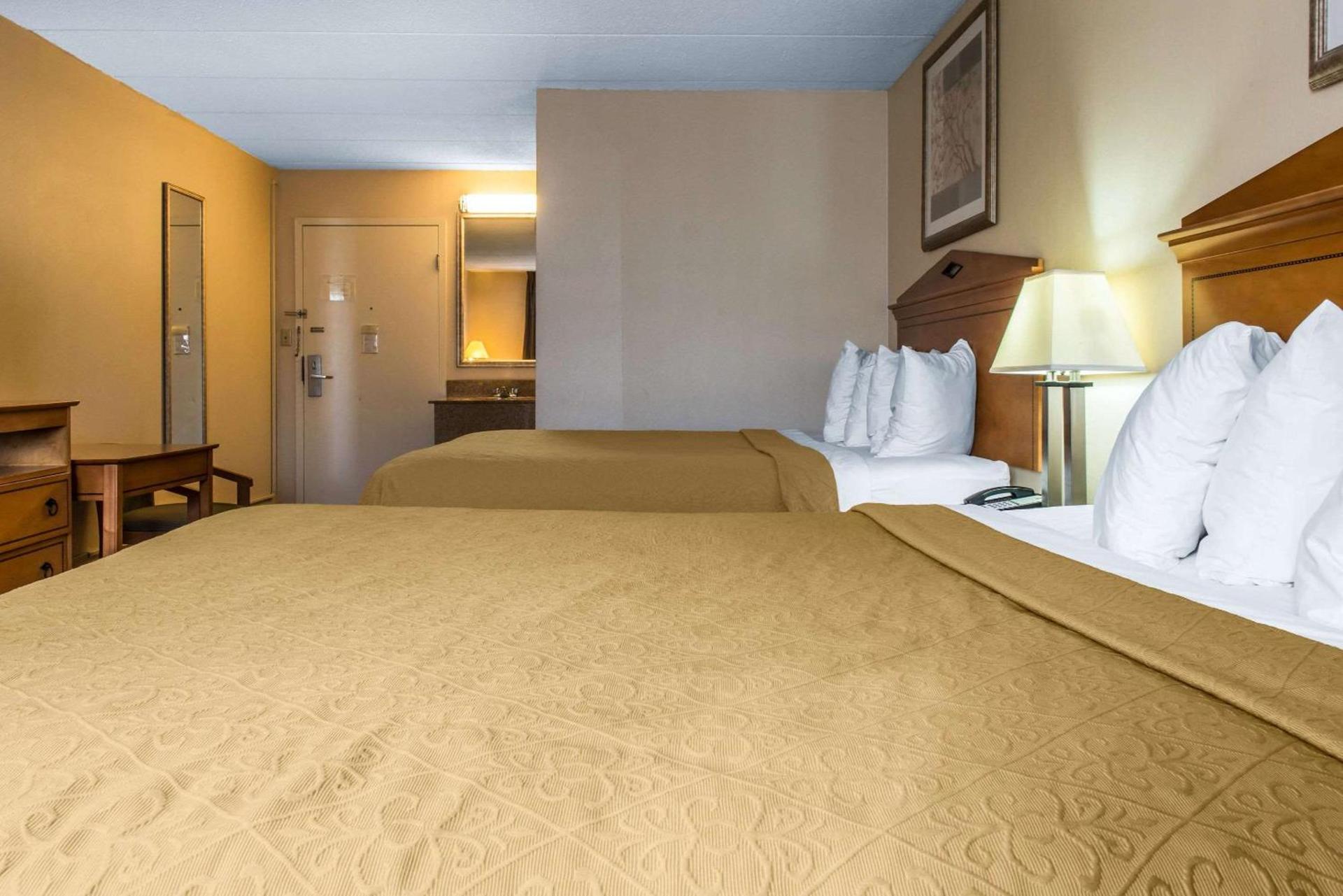 Quality Inn & Suites Fairview - Erie photo 21