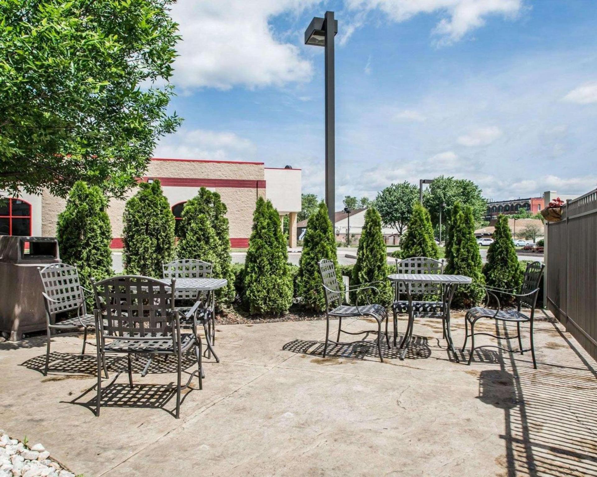 Quality Inn & Suites NJ State Capital Area photo 19