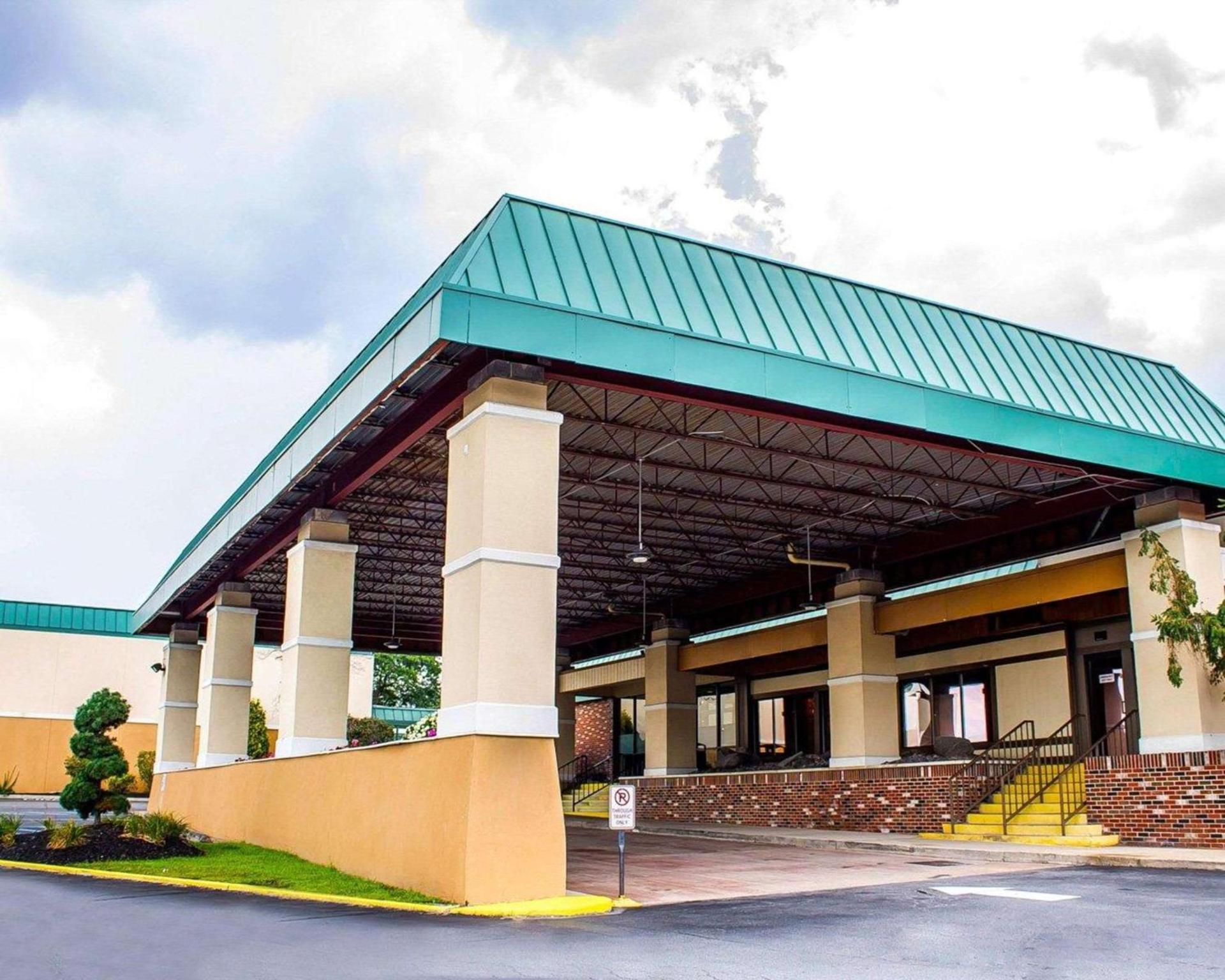 Wilkes-Barre Inn & Suites — hotel in Wilkes-Barre