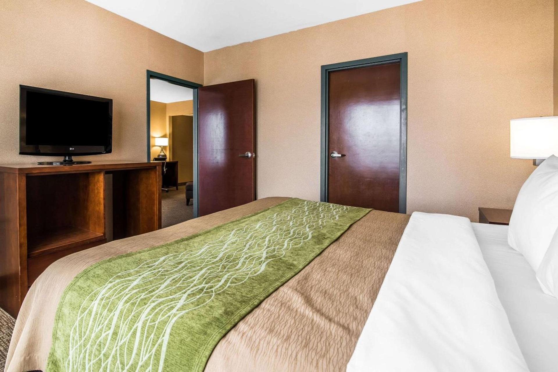 Quality Inn & Suites Towanda photo 9