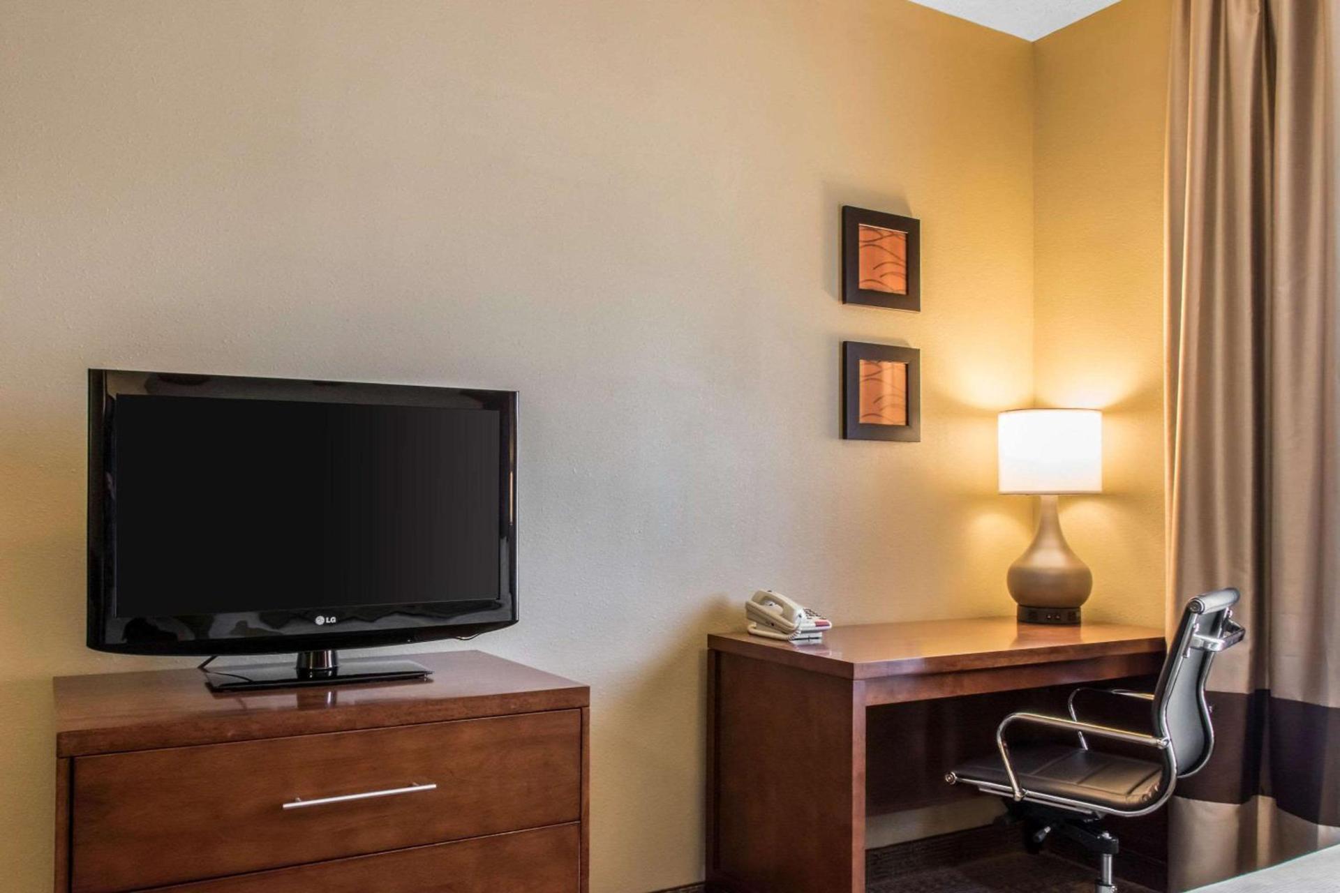 Comfort Inn Lancaster County photo 9