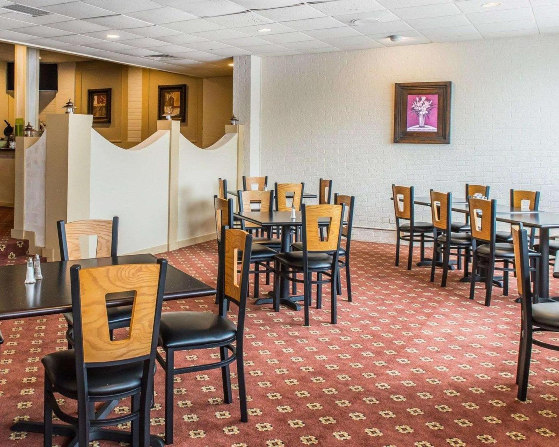 Quality Inn & Suites Indiana South photo 33