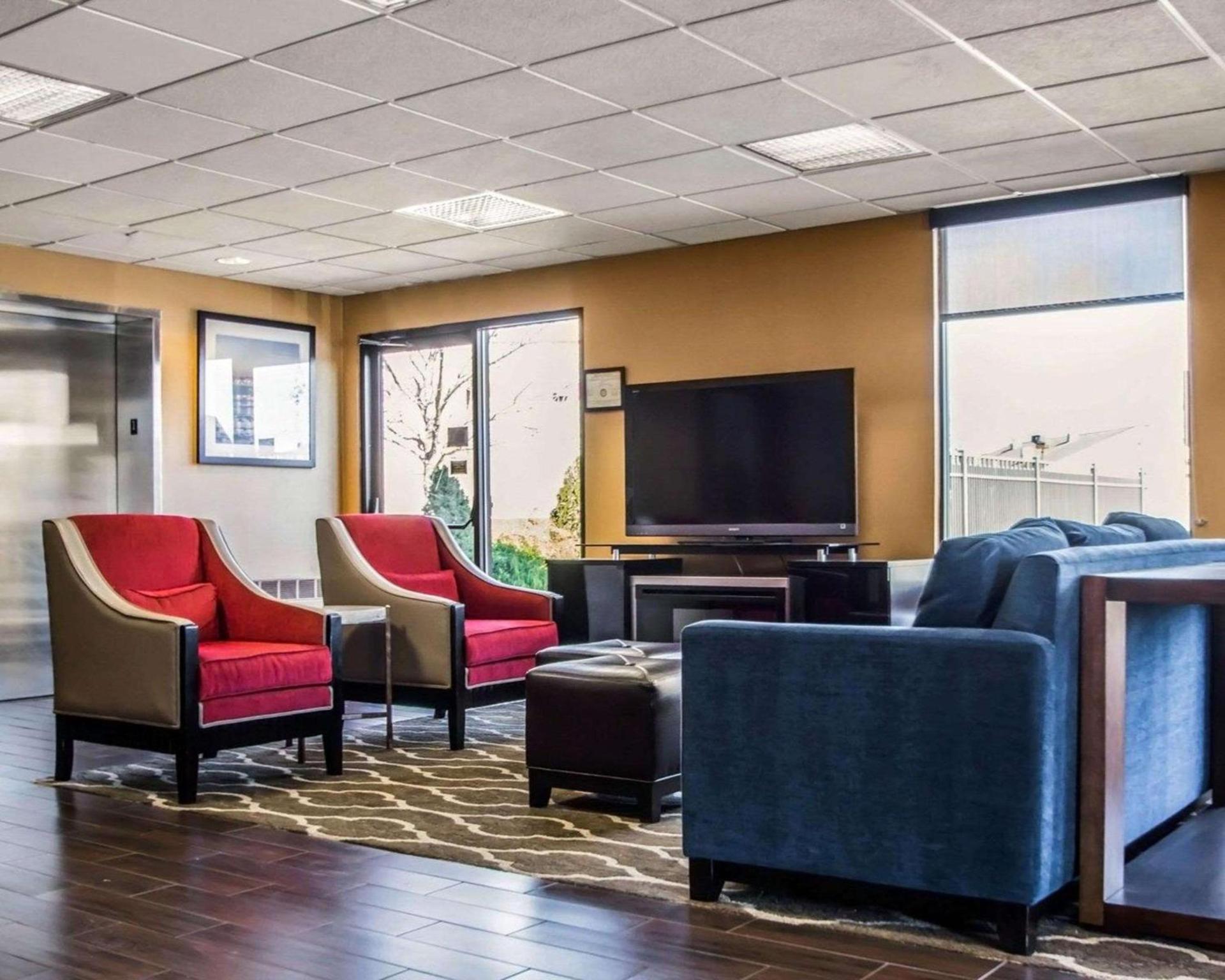 Quality Inn & Suites NJ State Capital Area photo 4