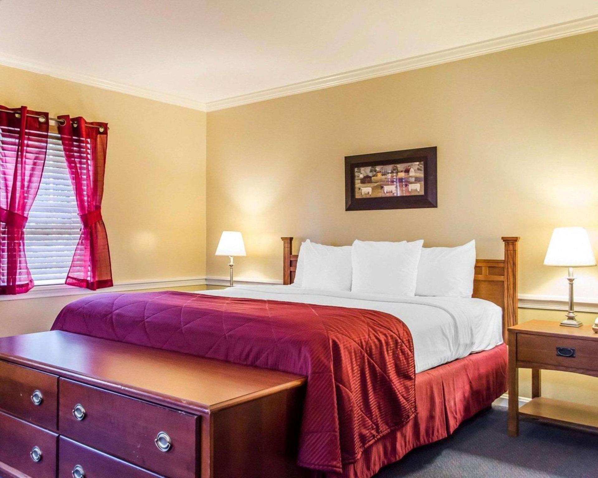 Clarion Inn Strasburg - Lancaster photo 25