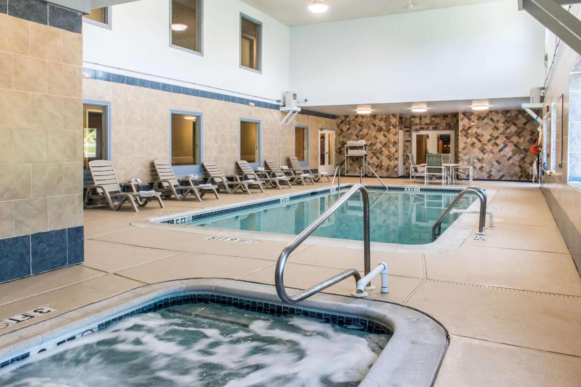 Comfort Inn Lancaster County photo 28