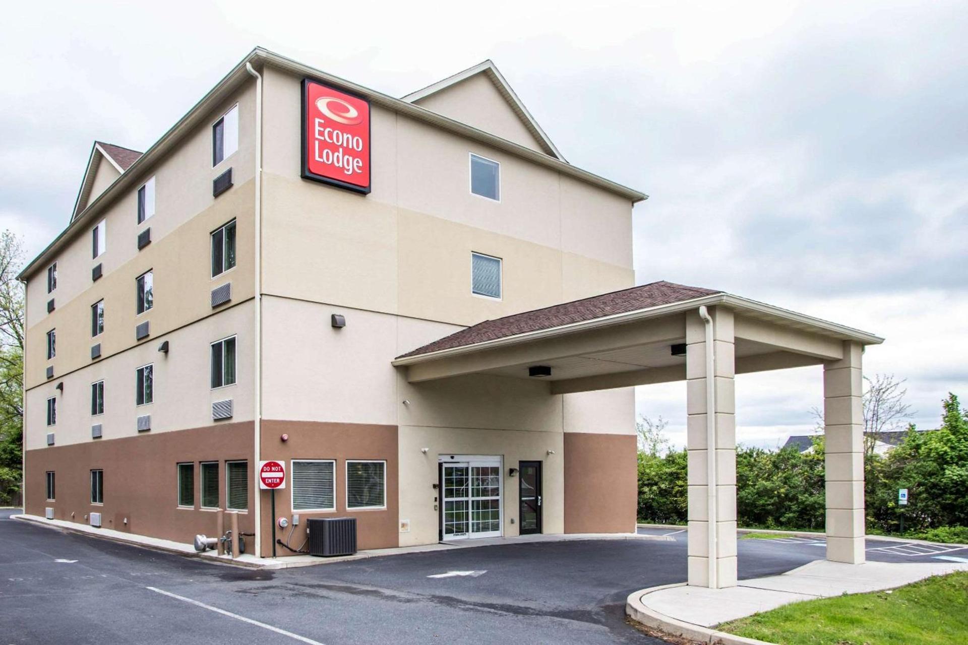 Econo Lodge Harrisburg - Hershey photo 3