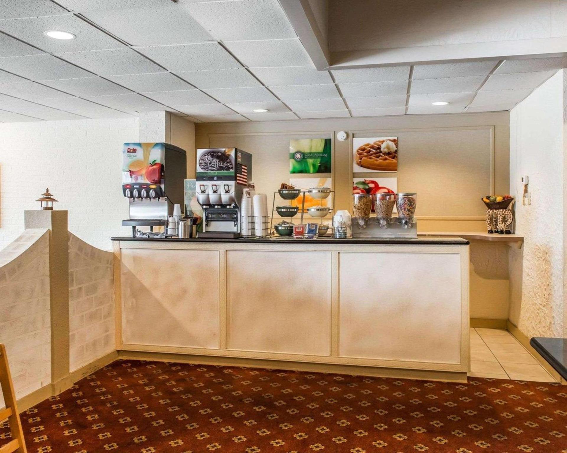 Quality Inn & Suites Indiana South photo 34