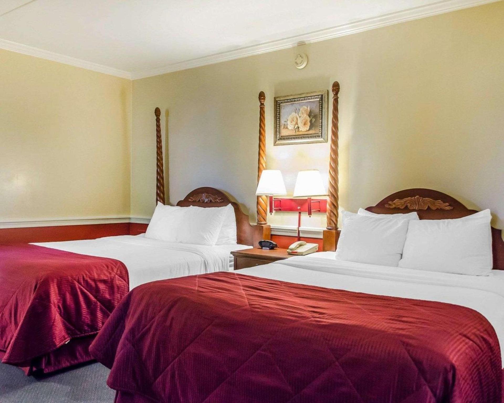 Clarion Inn Strasburg - Lancaster photo 11
