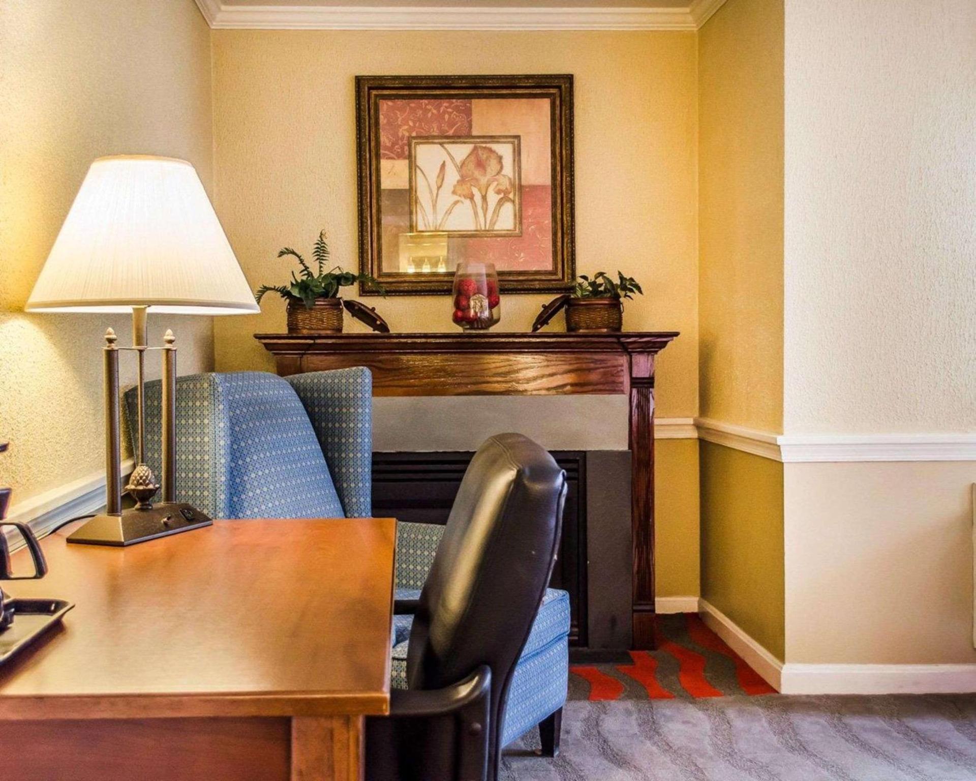 Clarion Inn Strasburg - Lancaster photo 24