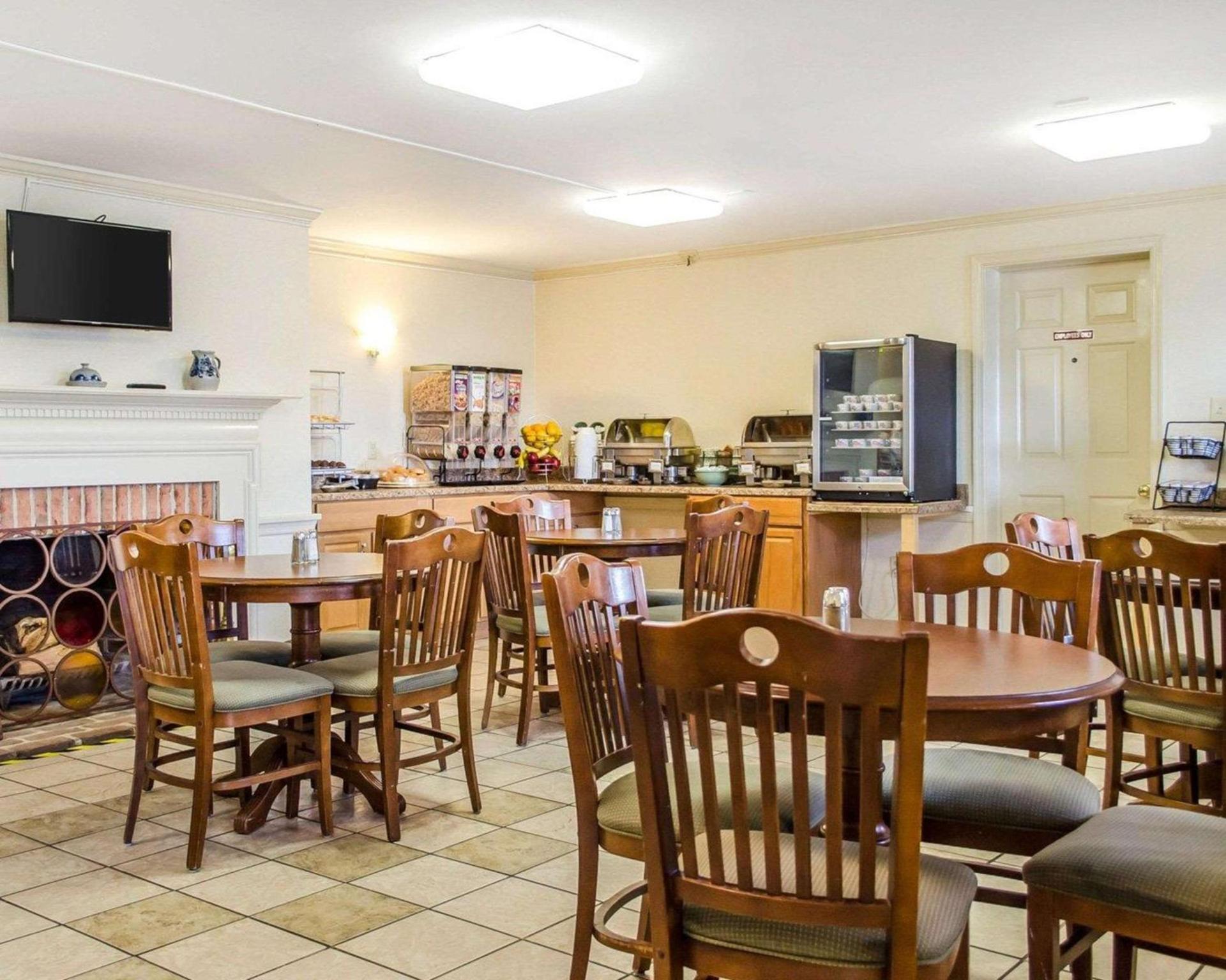 Clarion Inn Strasburg - Lancaster photo 34