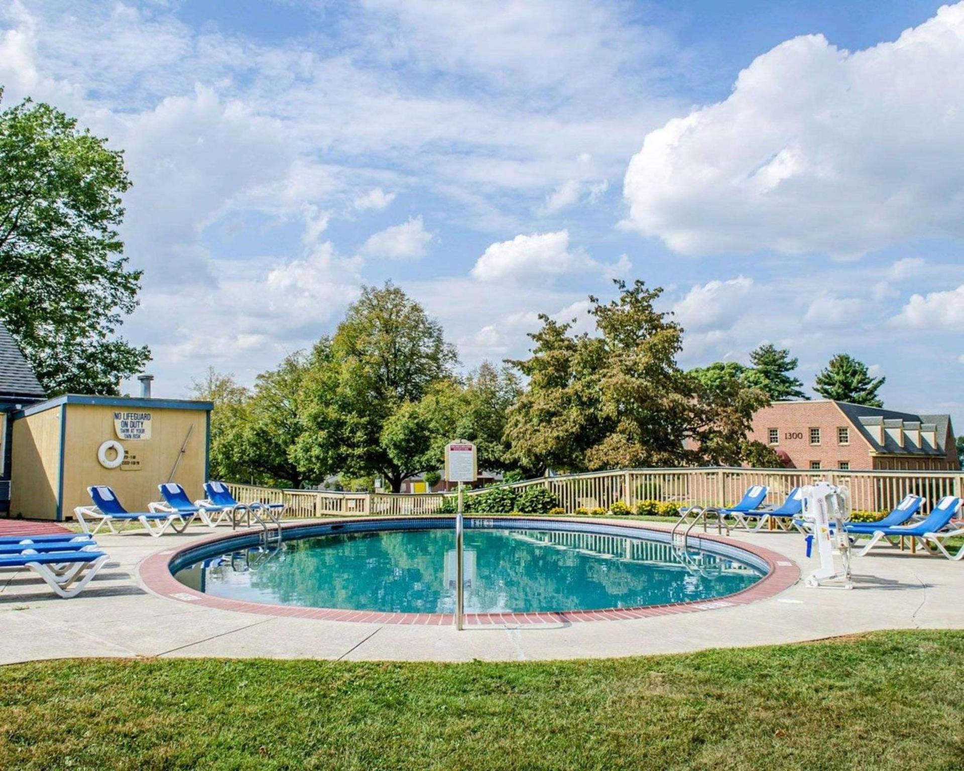 Clarion Inn Strasburg - Lancaster photo 27