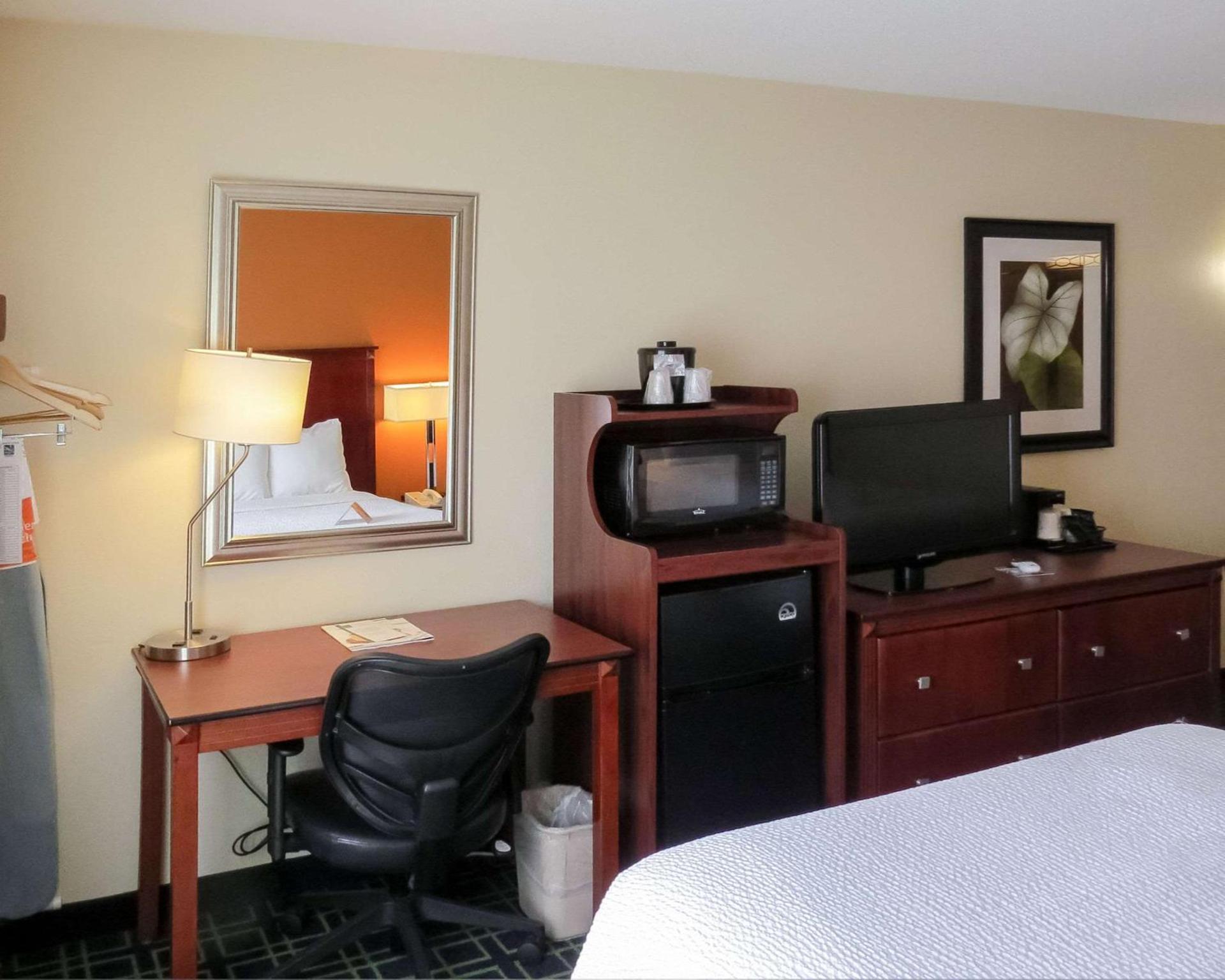 Quality Inn Cranberry Township photo 2