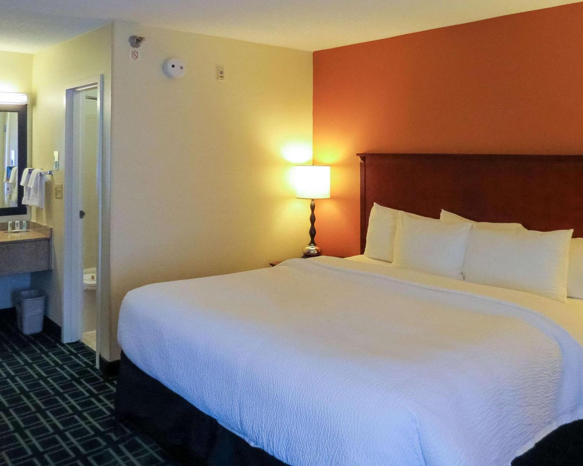 Quality Inn Cranberry Township photo 5