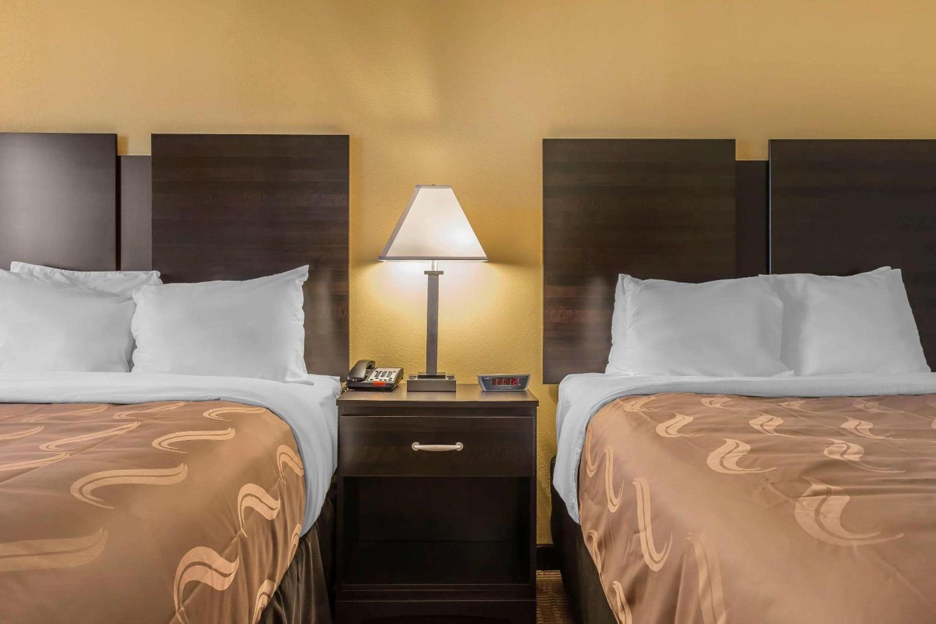 Quality Inn & Suites Pittsburgh Harmarville photo 25