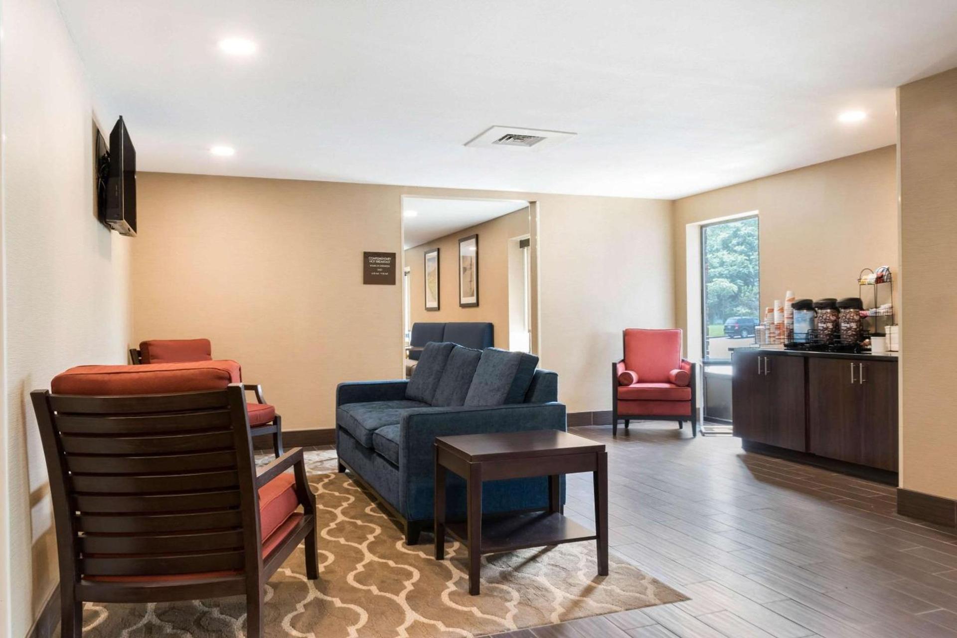 Comfort Inn Chambersburg North photo 6